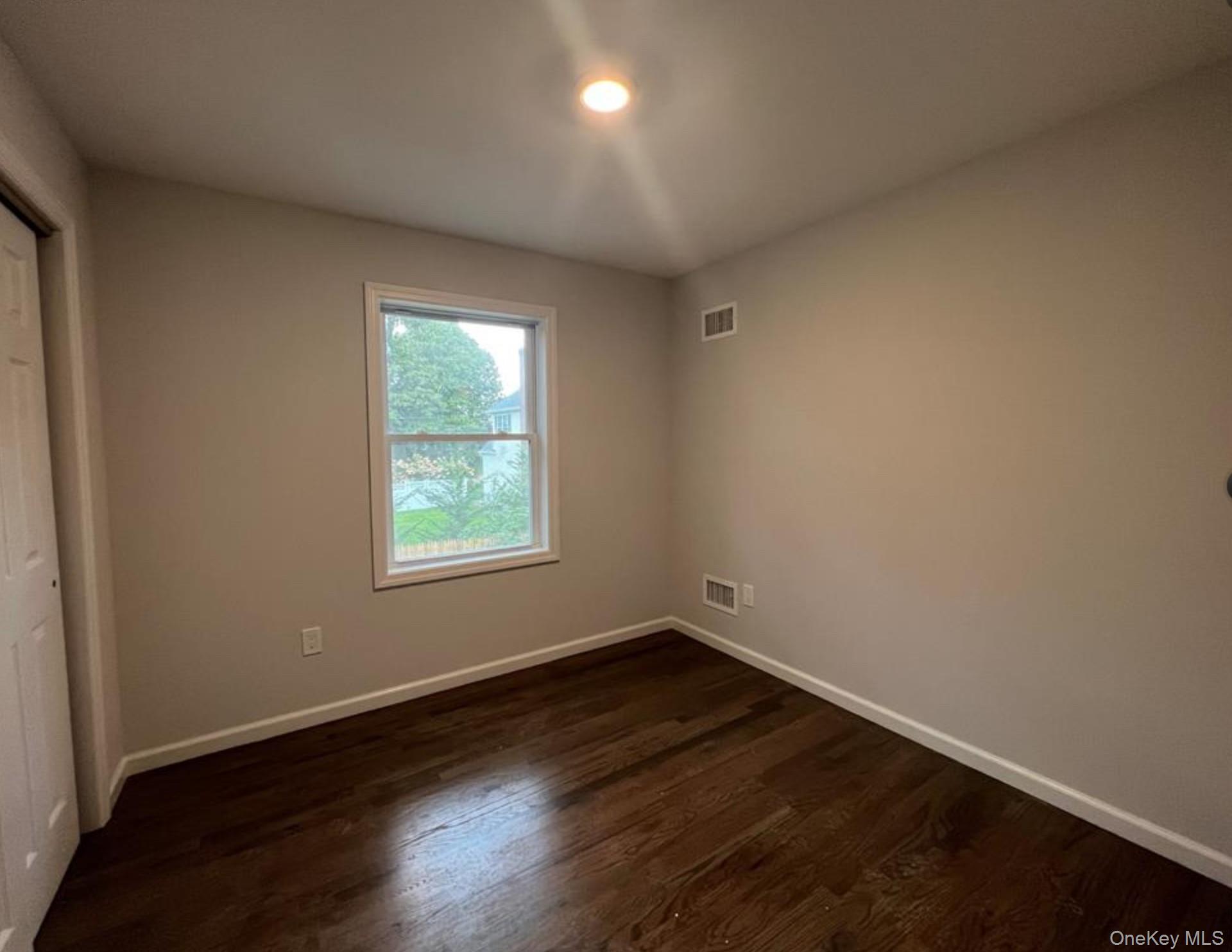 492 Blue Point Road, Farmingville, NY 11738