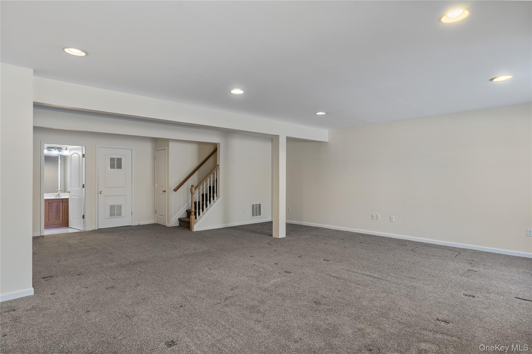 49 Woodside Knolls Drive, Middletown, NY 10940