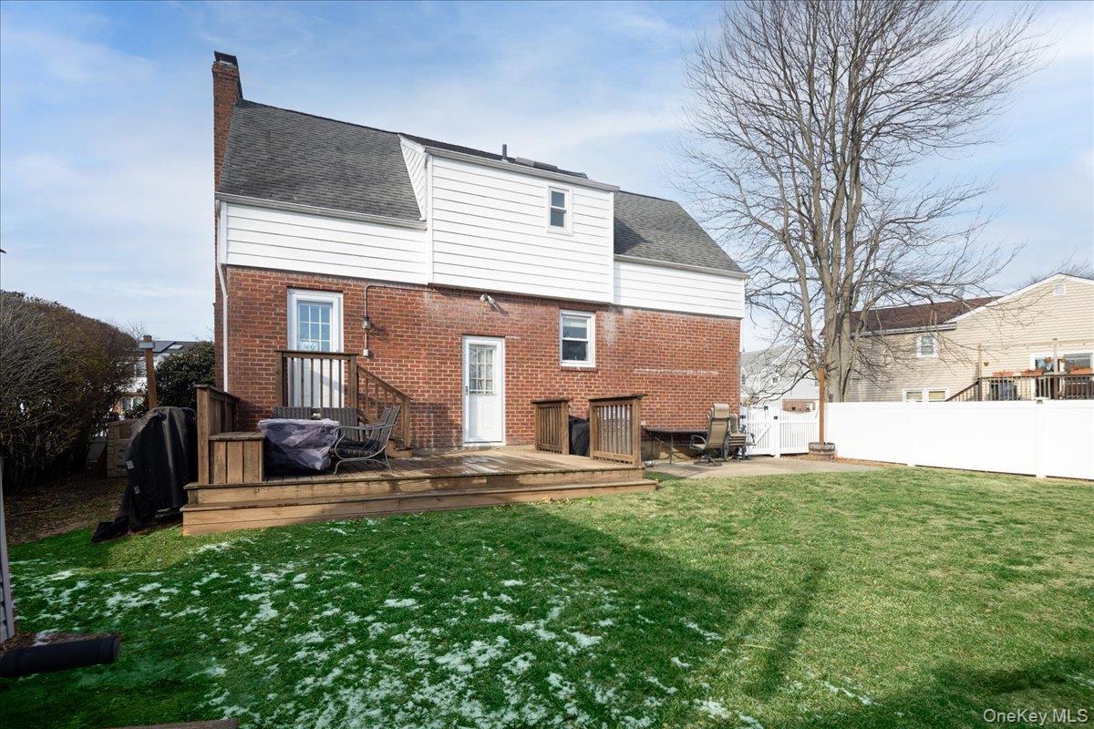 3195 Nantucket Lane, Oceanside, NY 11572