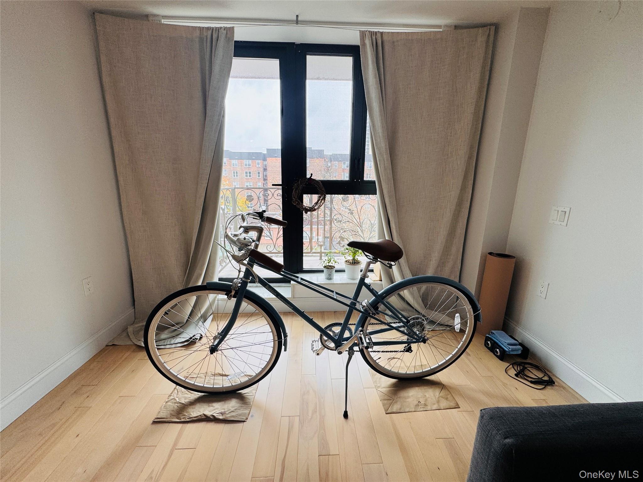 105-25 65th Rd # 5C, Forest Hills, NY 11375