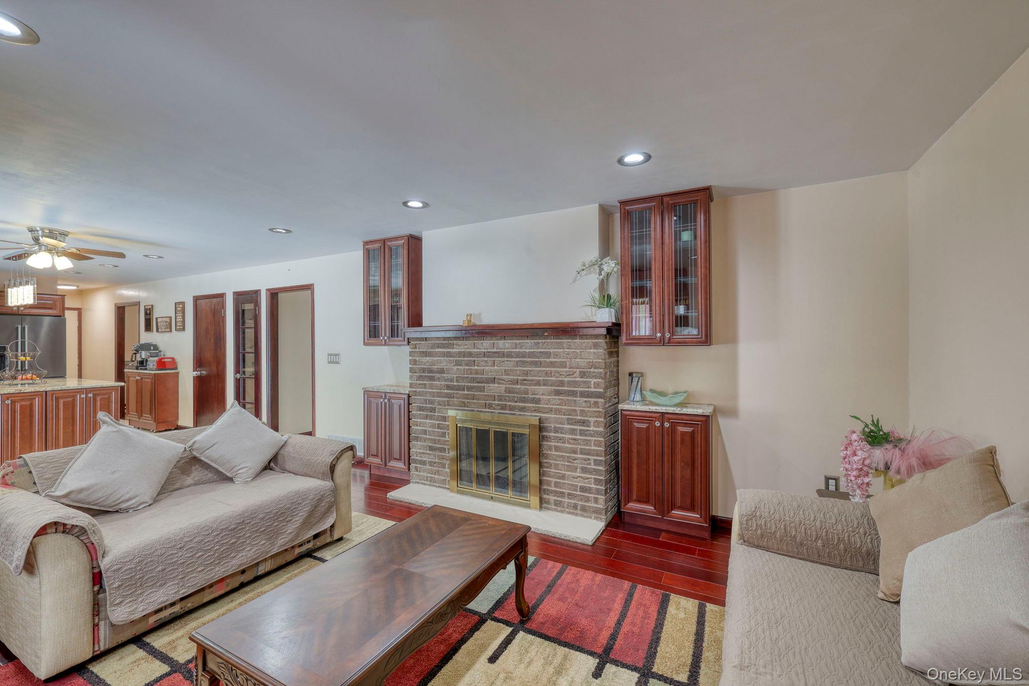 12 Nob Hill Road, Poughkeepsie, NY 12603