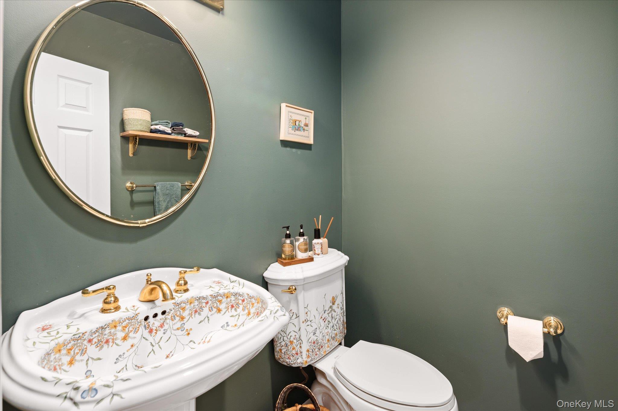 4 Pine Ridge Road, Rye Brook, NY 10573