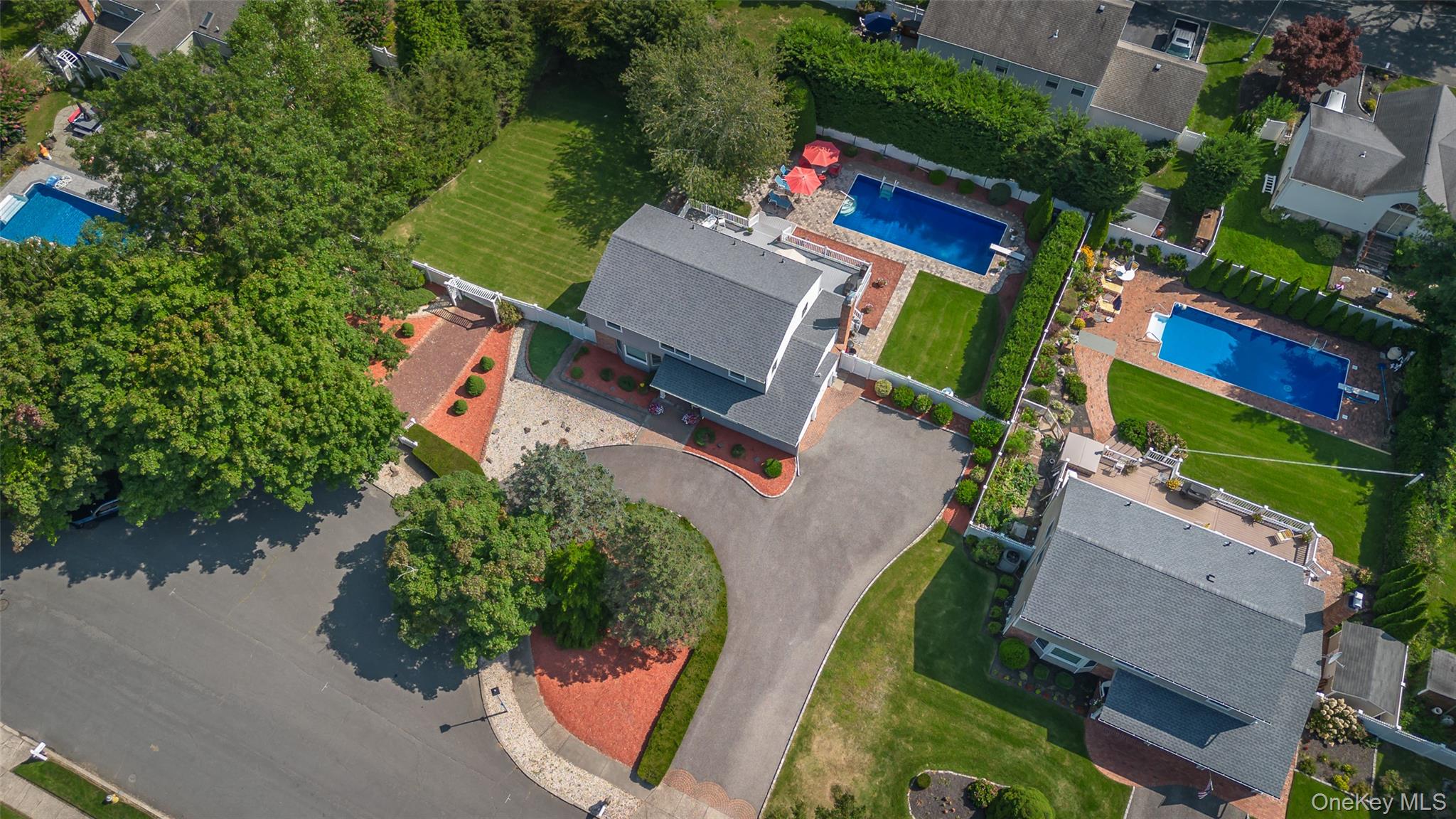 29 Lawrence Drive, Nesconset, NY 11767