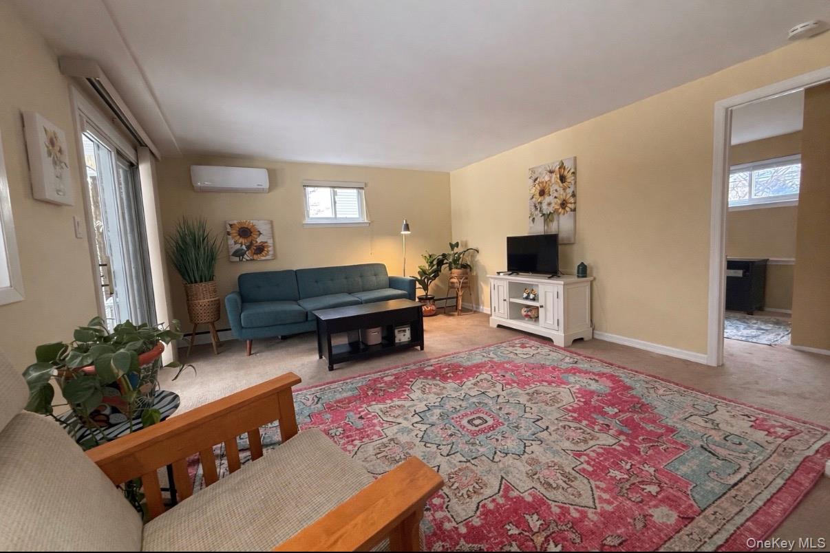 9 Columbine Avenue, Islip, NY 11751