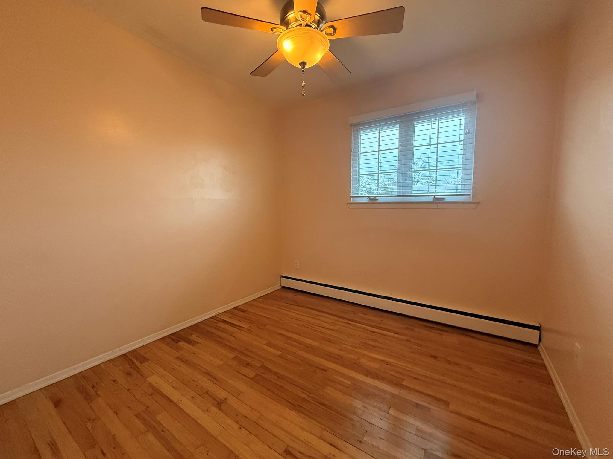 9 Columbine Avenue, Islip, NY 11751