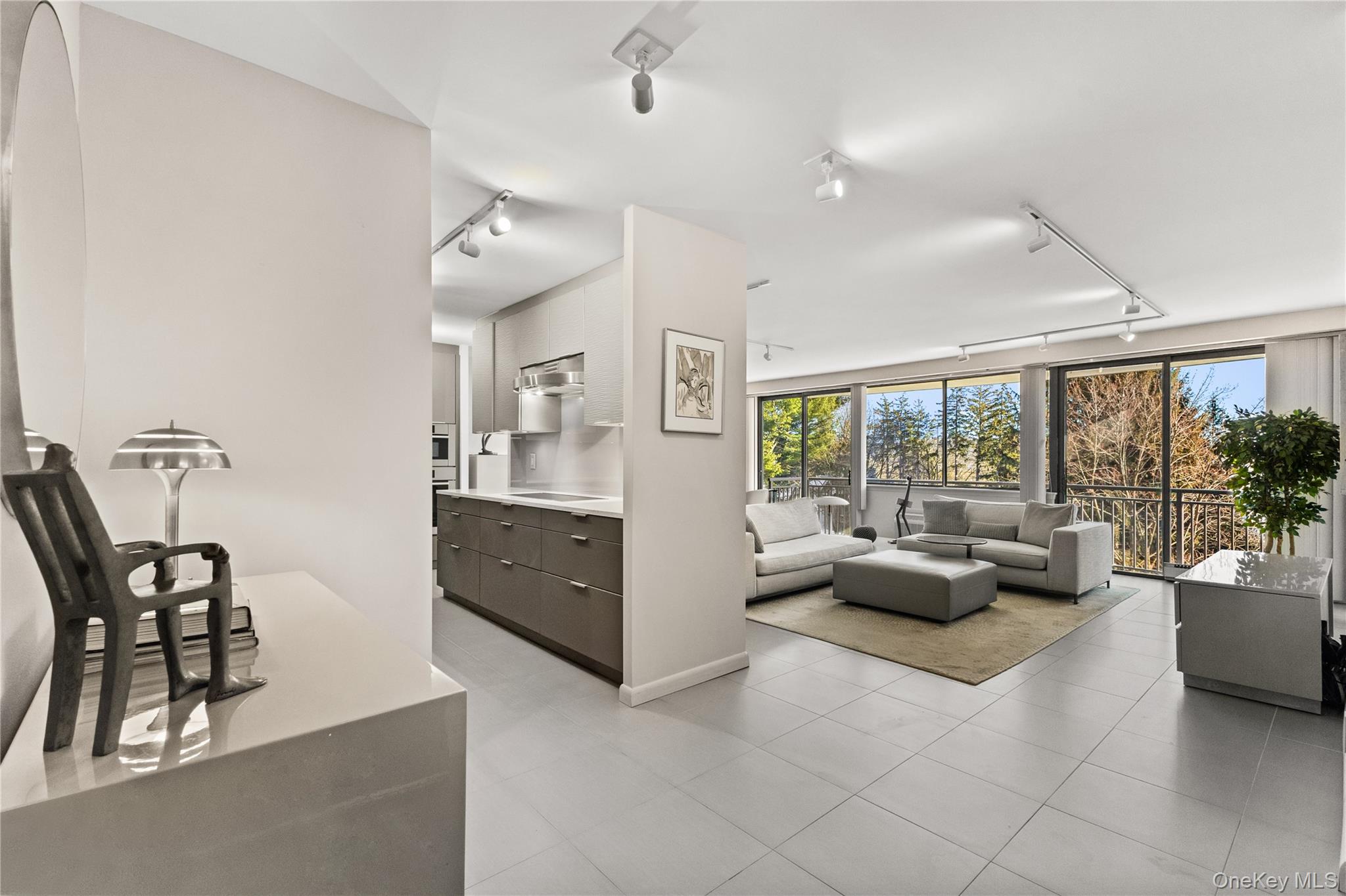 15 Stewart Place # 4A, White Plains, NY 10603