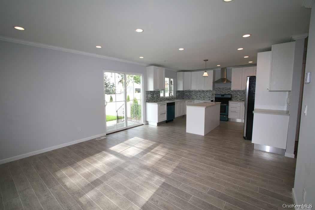 41B Mohegan Avenue, Port Washington, NY 11050