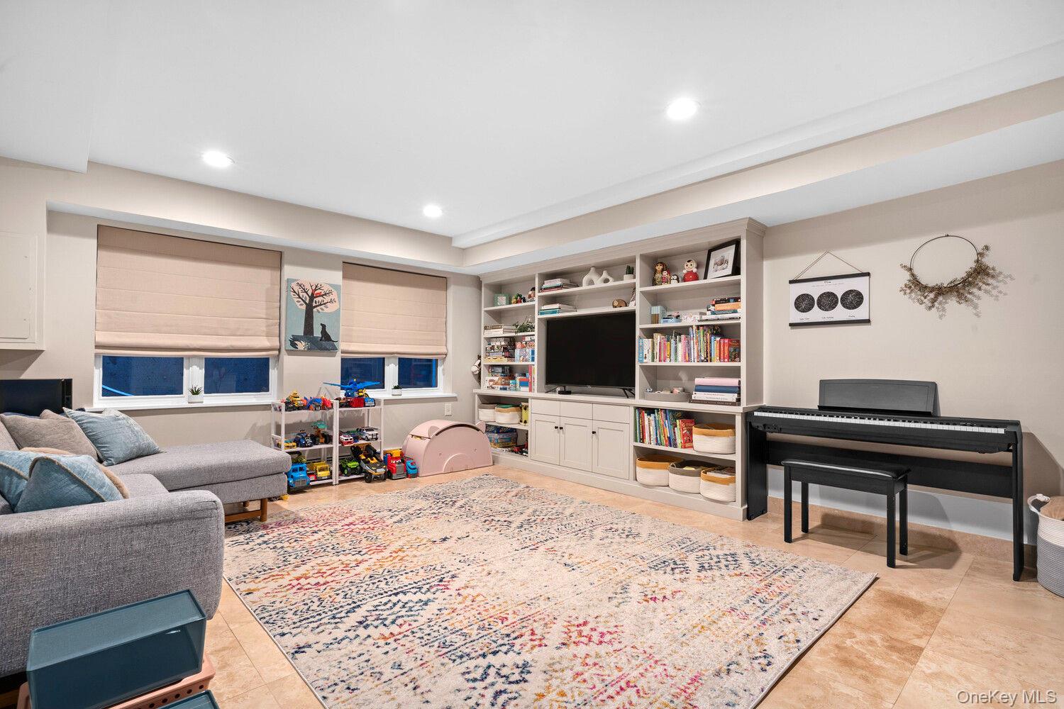 129B DEGRAW Street, Brooklyn, NY 11231