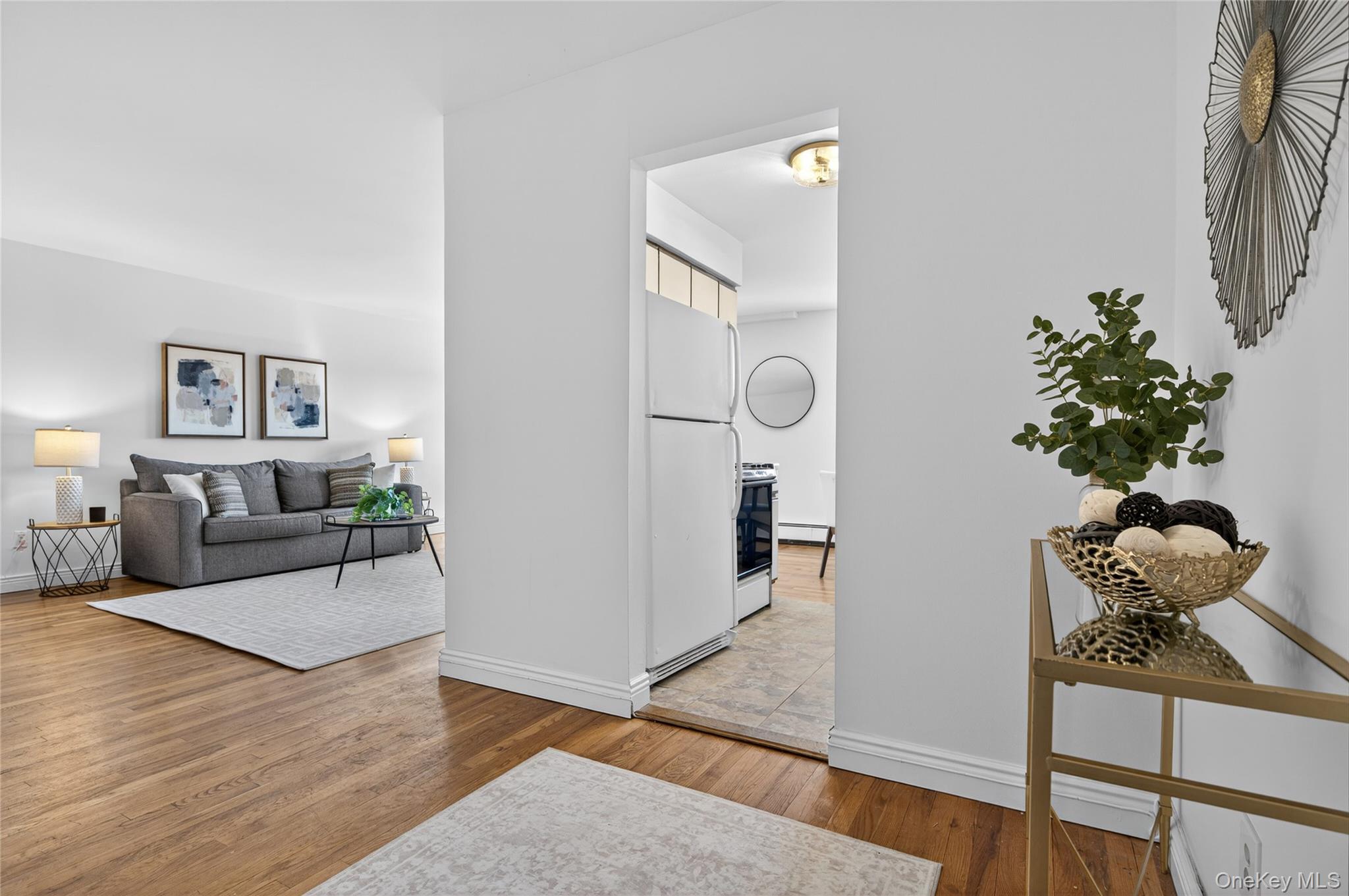 1 Toms Point Lane # apt C Building 1, Port Washington, NY 11050