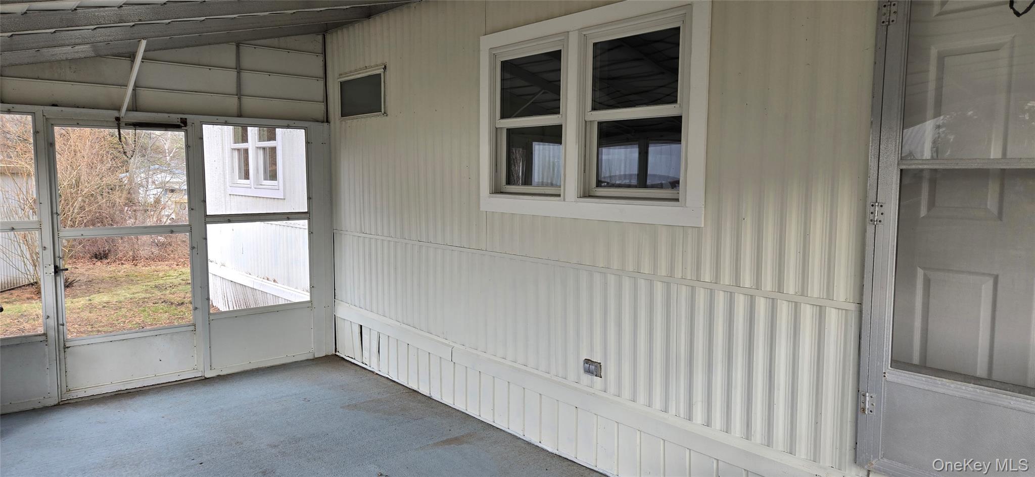 525 Riverleigh Ave Unit 116, Riverhead, NY 11901