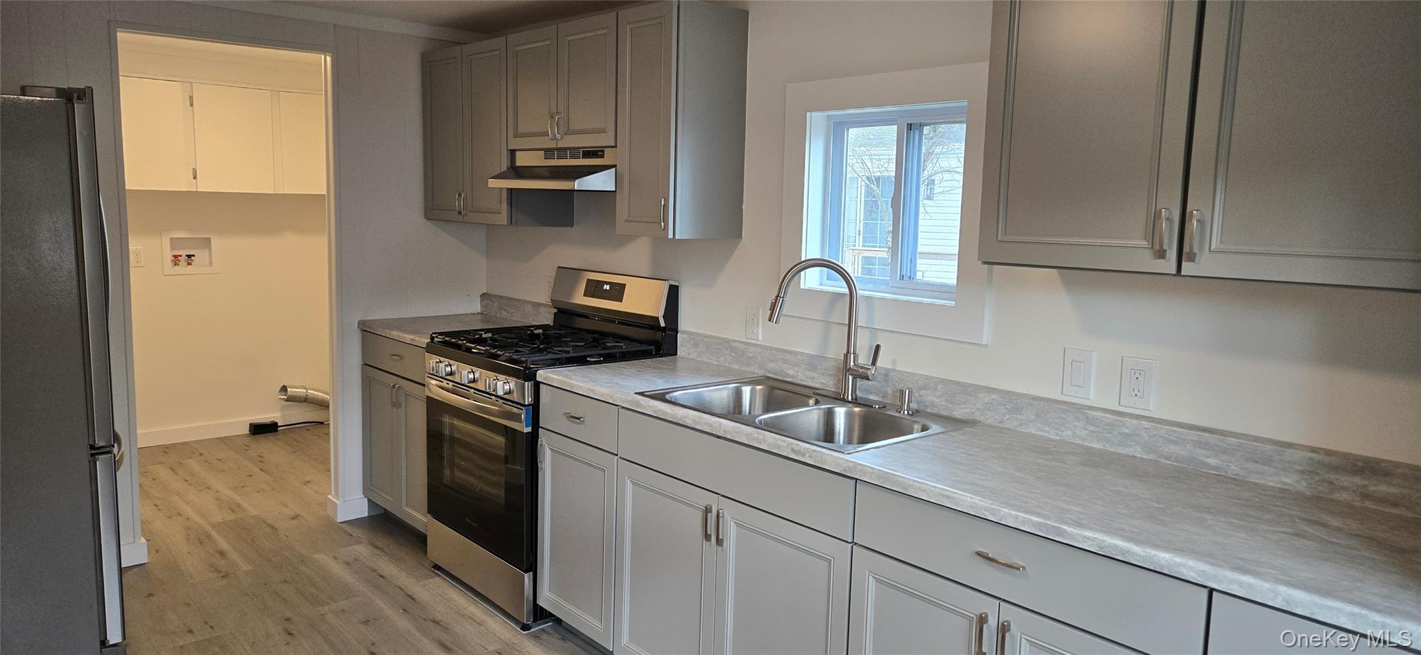 525 Riverleigh Ave Unit 116, Riverhead, NY 11901