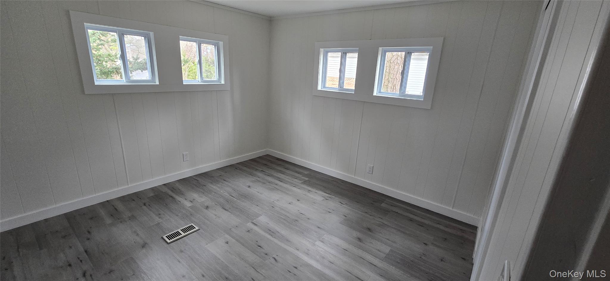 525 Riverleigh Ave Unit 116, Riverhead, NY 11901