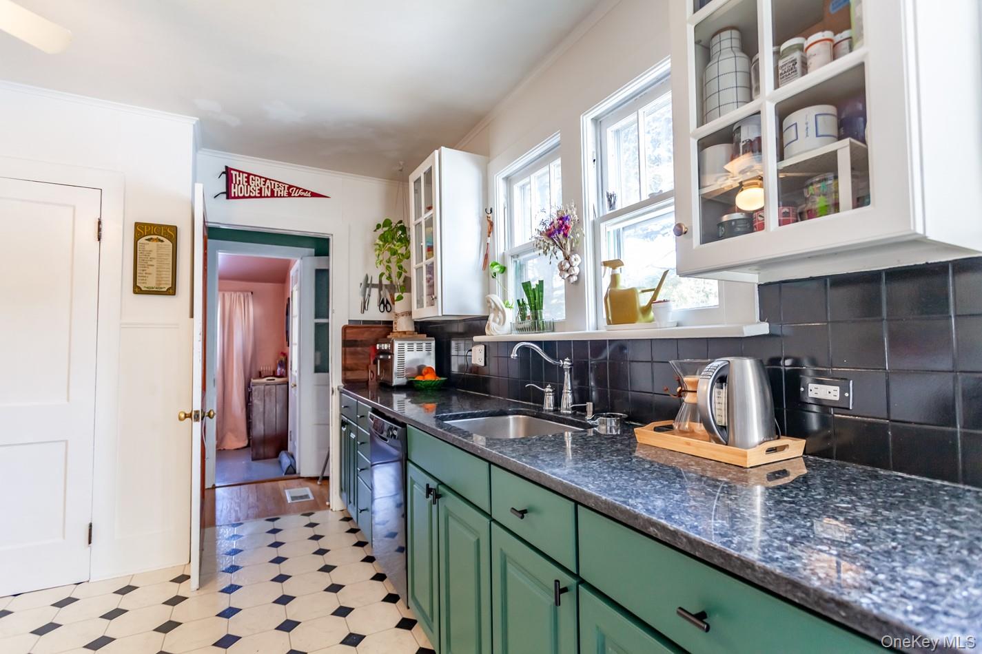 1710 Route 9D, Cold Spring, NY 10516