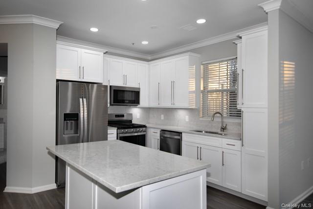 718 Charles Pond Drive # 718, Coram, NY 11727