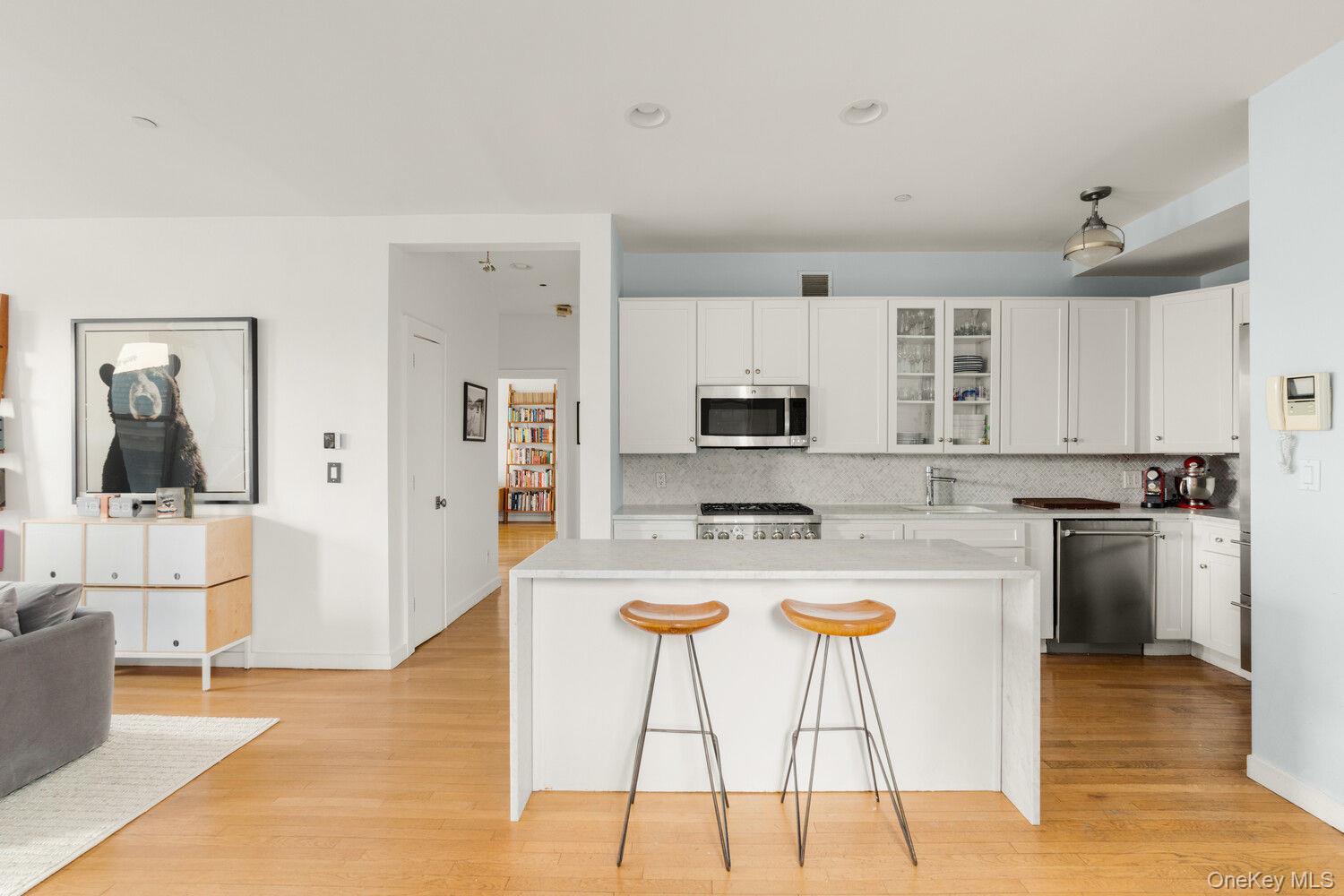 25 BERGEN Street # 3B, Brooklyn, NY 11201