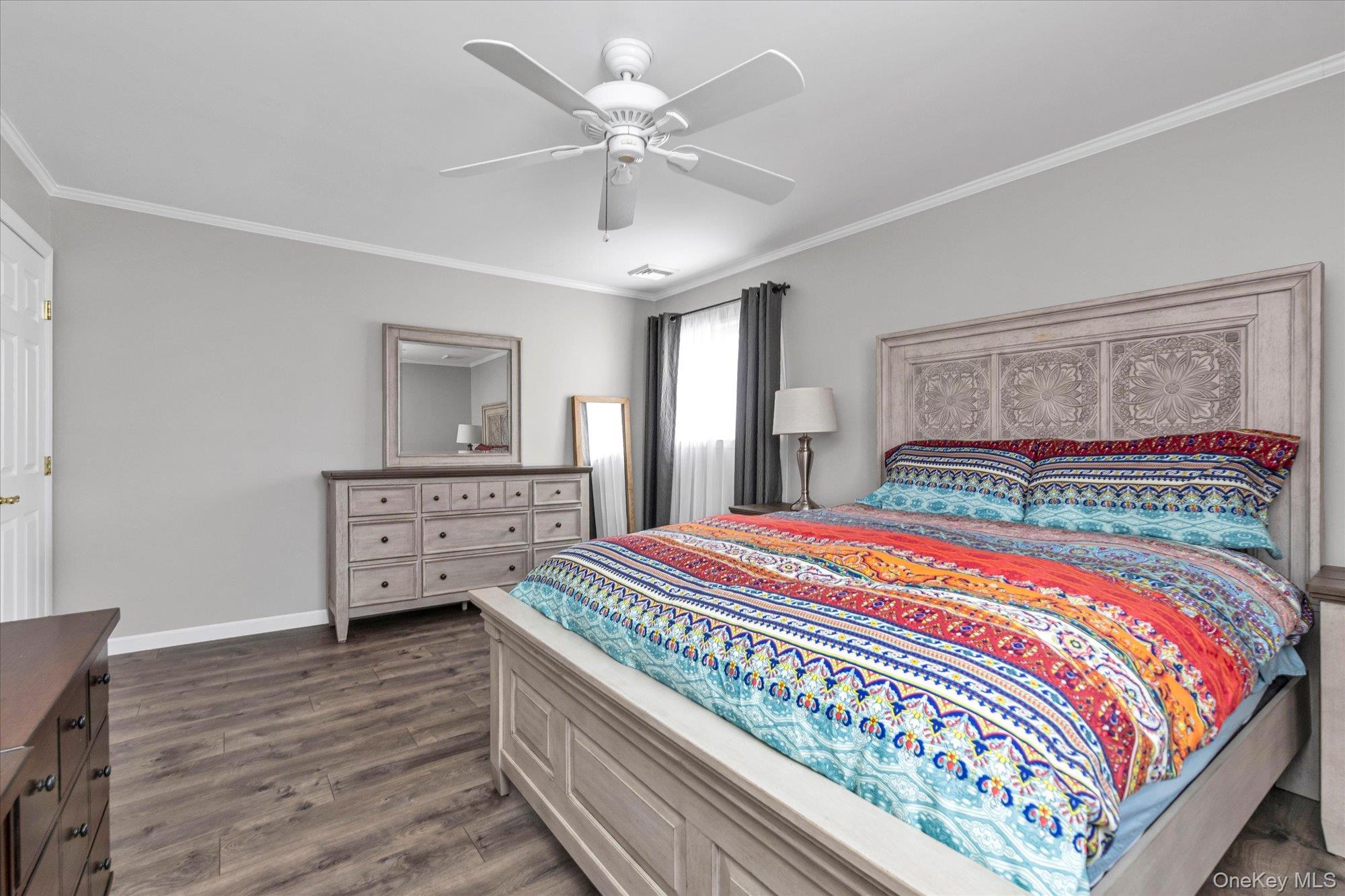 111 Cocks Lane, Locust Valley, NY 11560