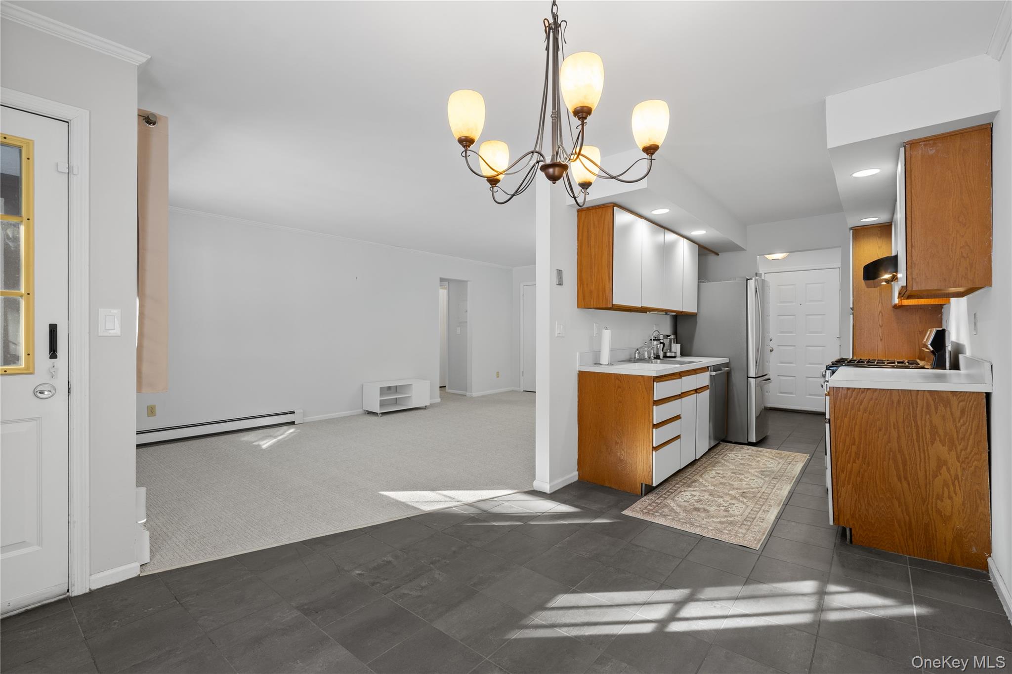 113 Foxwood Circle, Mount Kisco, NY 10549