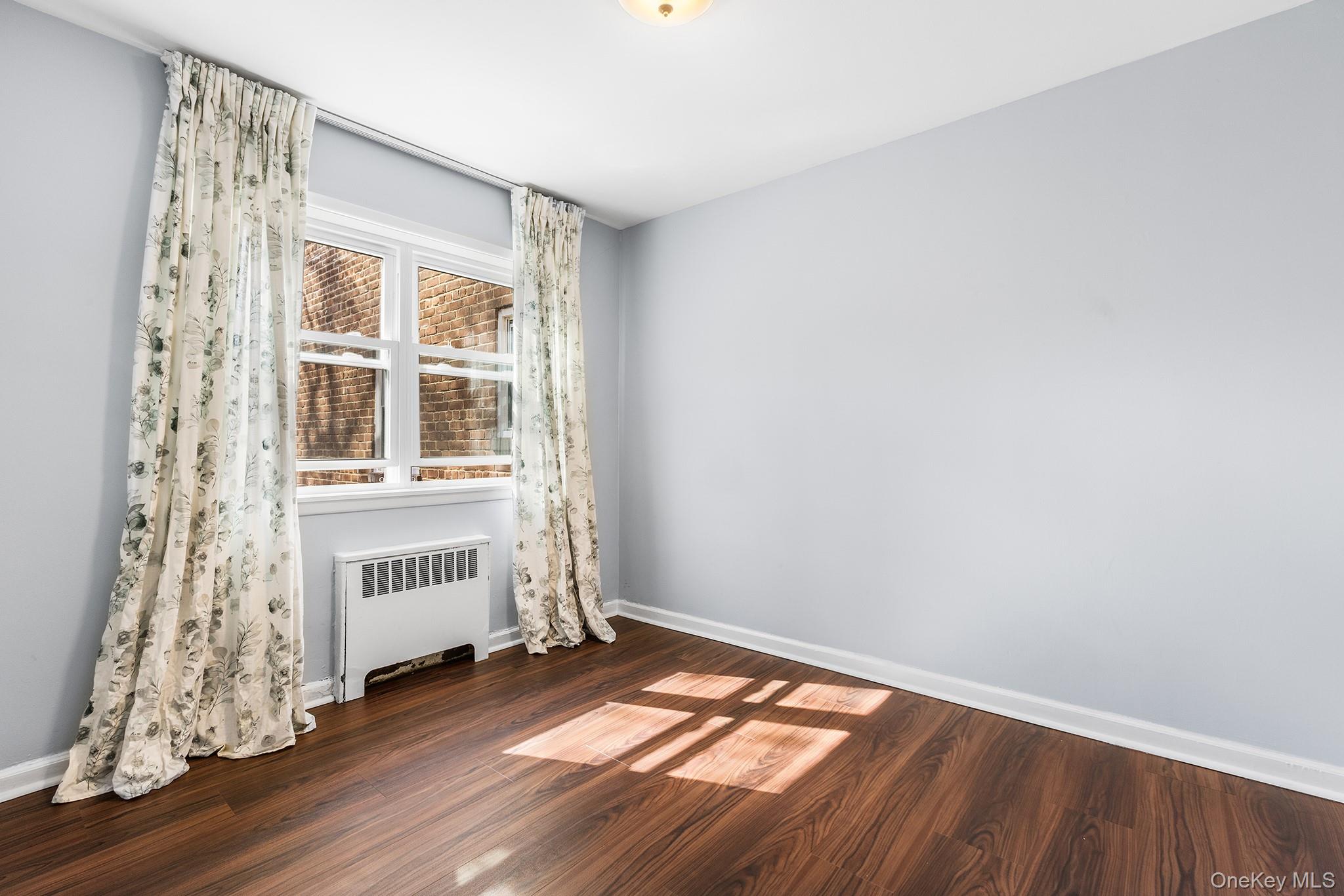 320 S Broadway # R5, Tarrytown, NY 10591