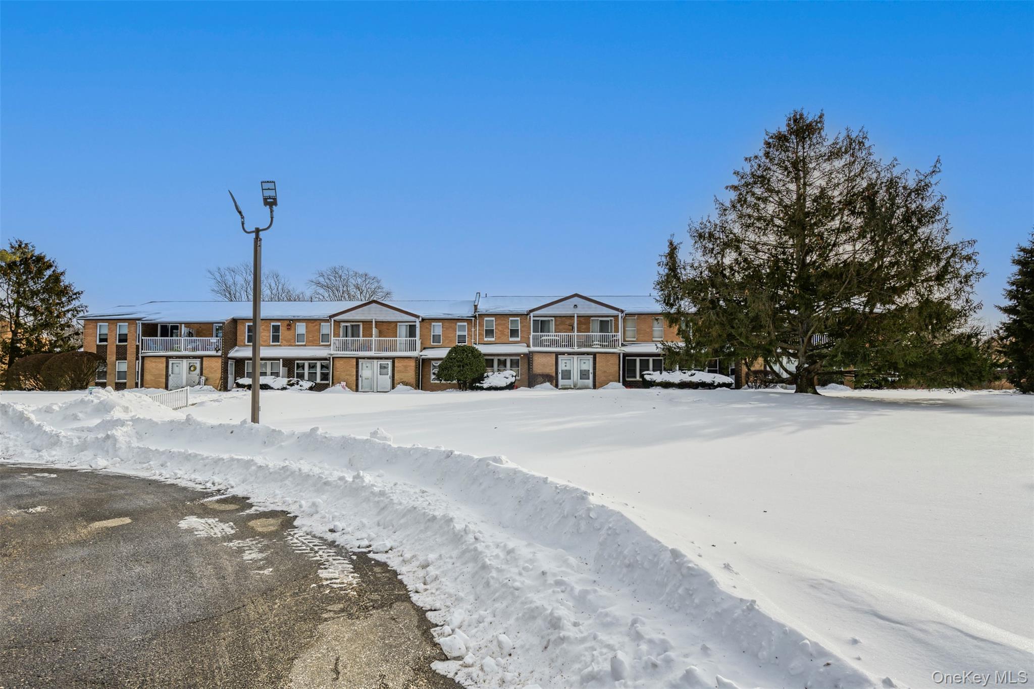 96 Artist Lake Drive, Middle Island, NY 11953