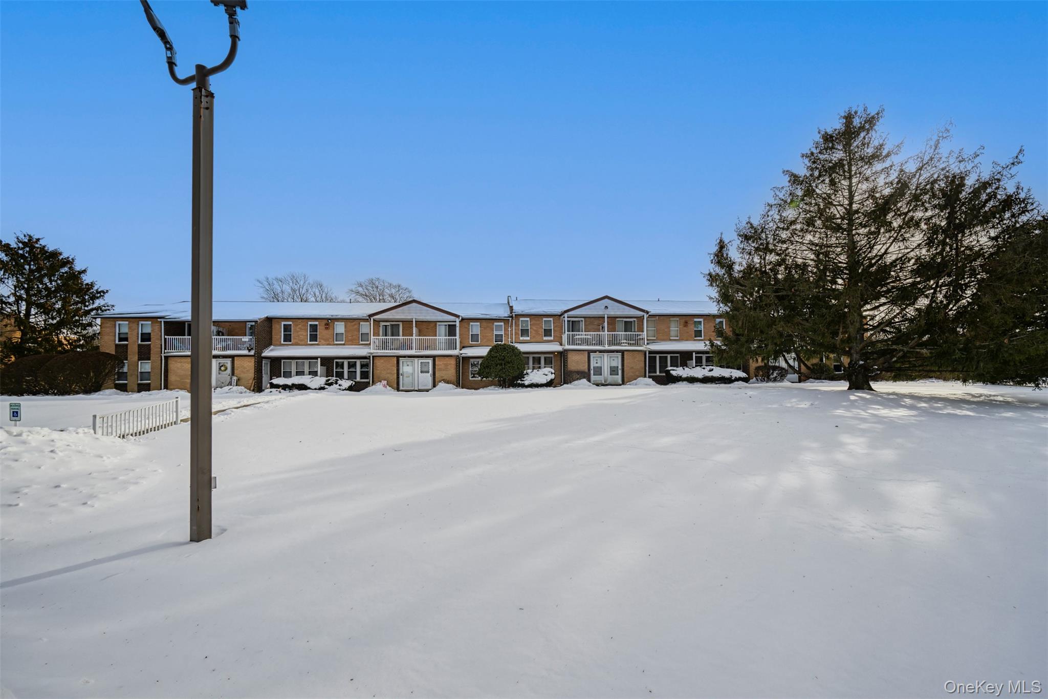 96 Artist Lake Drive, Middle Island, NY 11953