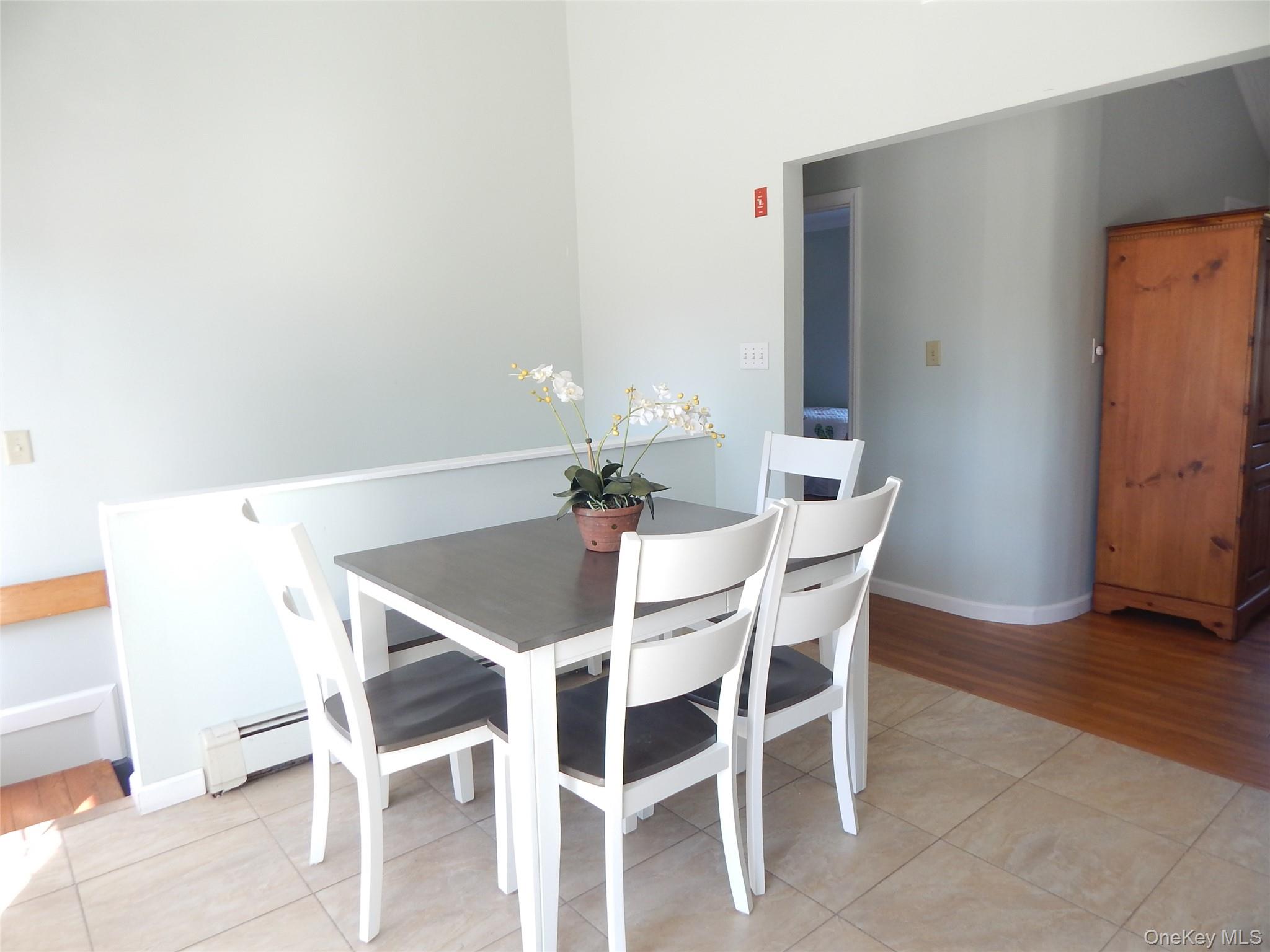 15 Maple Street, Westhampton Beach, NY 11978