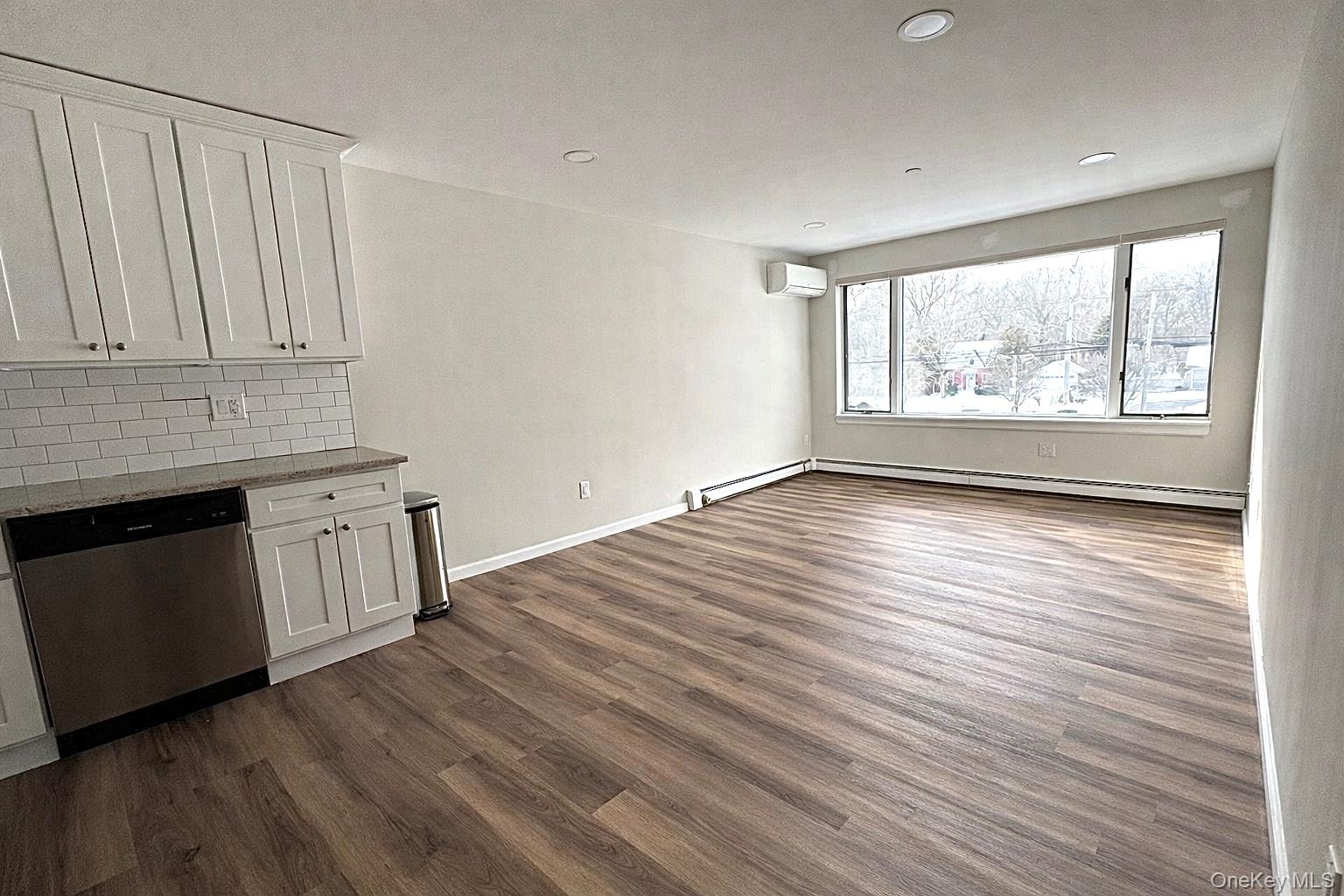 213 Lake Avenue, Saint James, NY 11780