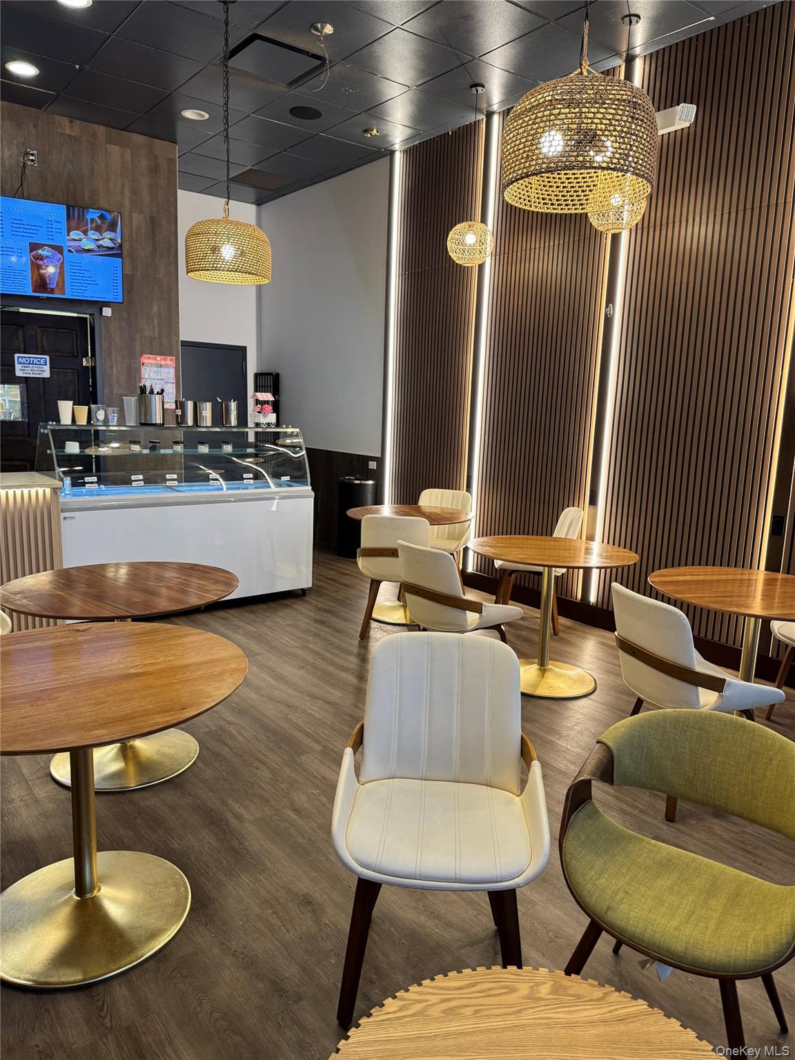 96 W Main Street, Smithtown, NY 11787