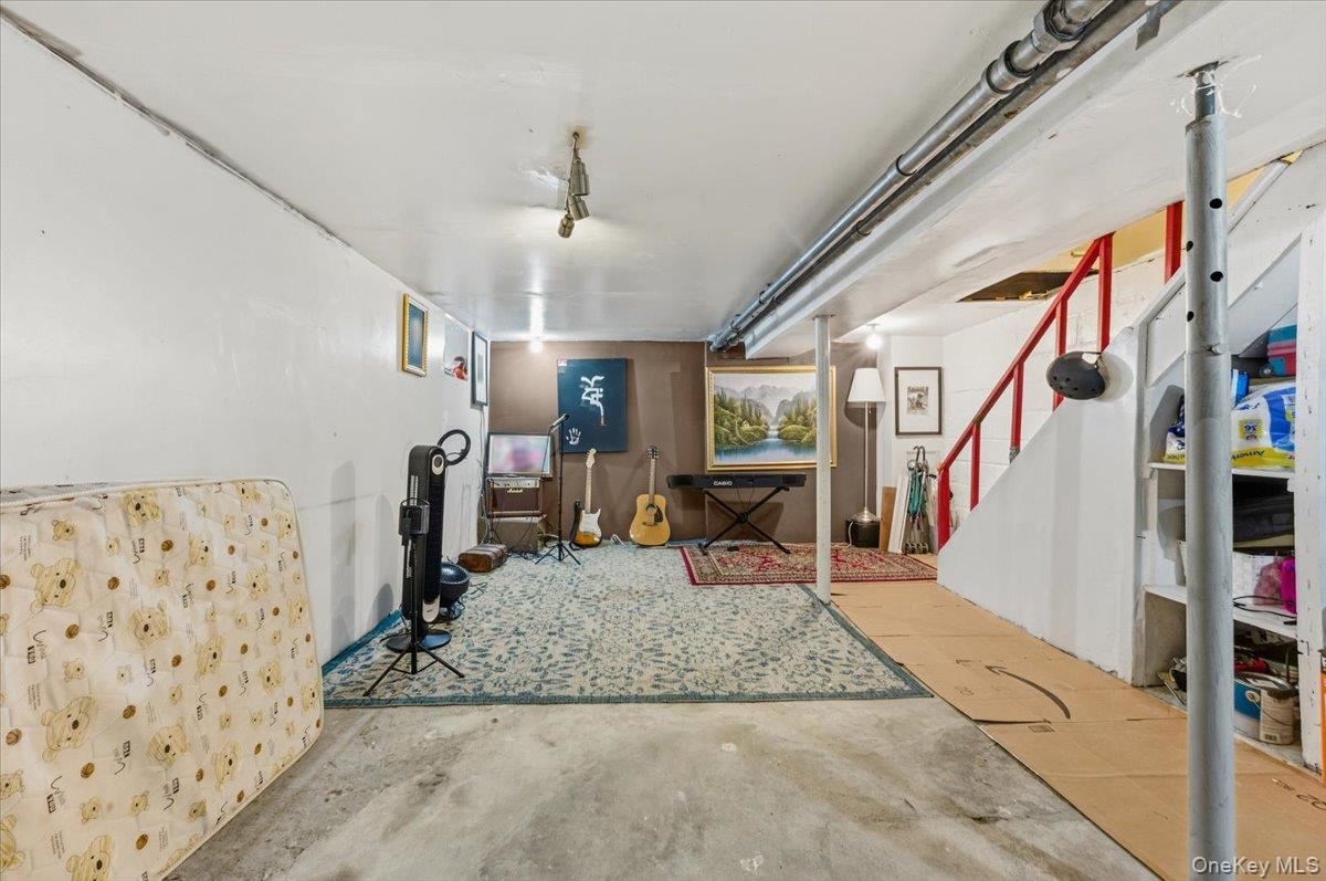 8068 87th Avenue, Woodhaven, NY 11421