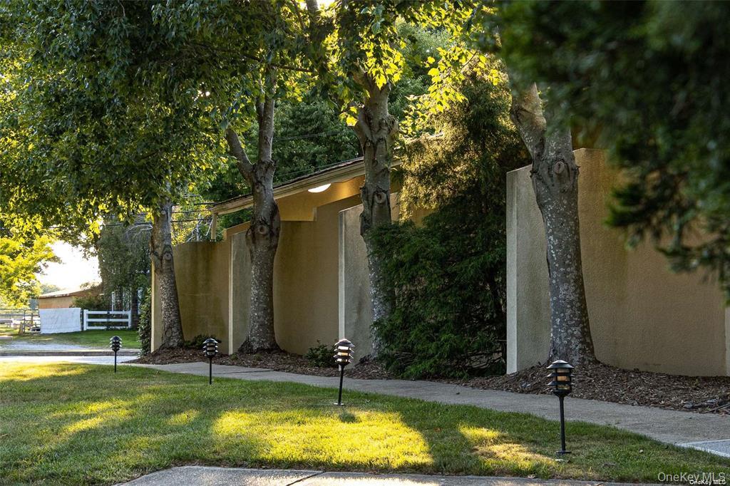 446 Edwards Avenue, Calverton, NY 11933