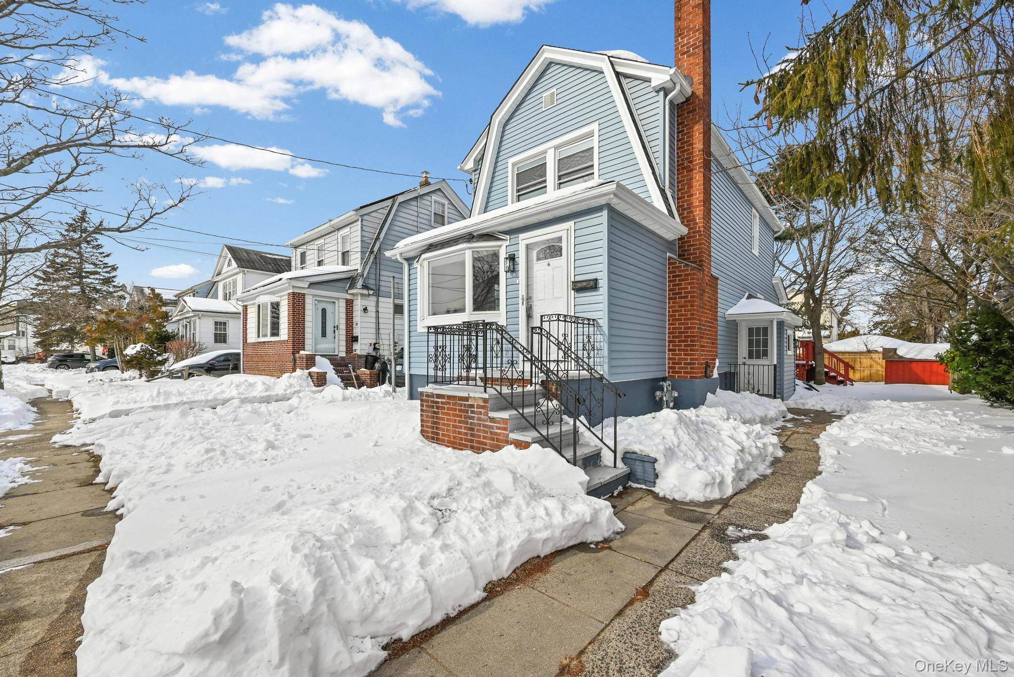 6 Pershing Avenue, Valley Stream, NY 11581