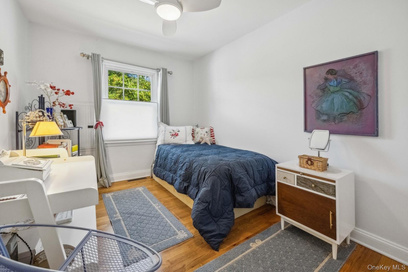 7 Linda Lane, Hampton Bays, NY 11946