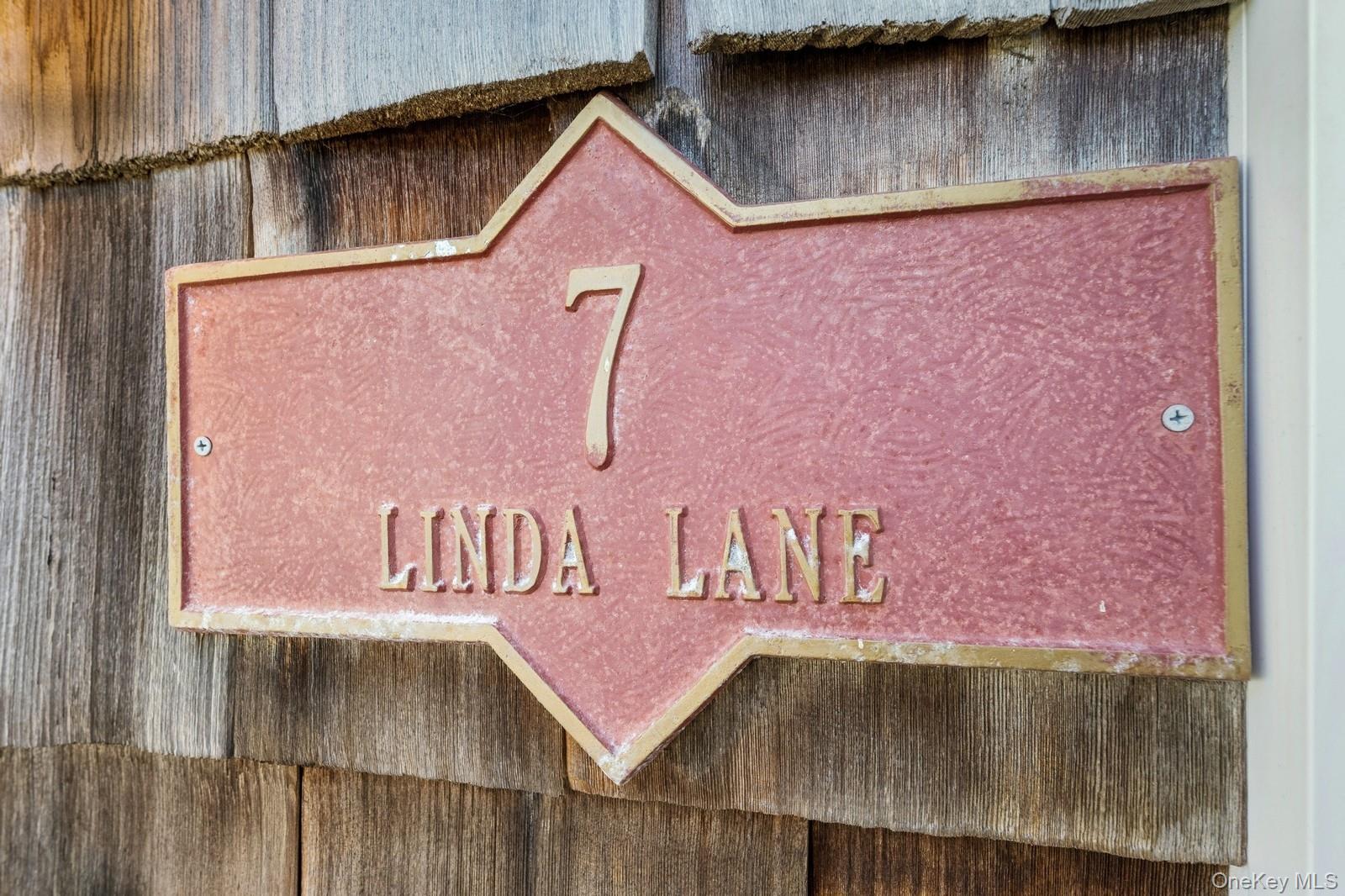 7 Linda Lane, Hampton Bays, NY 11946