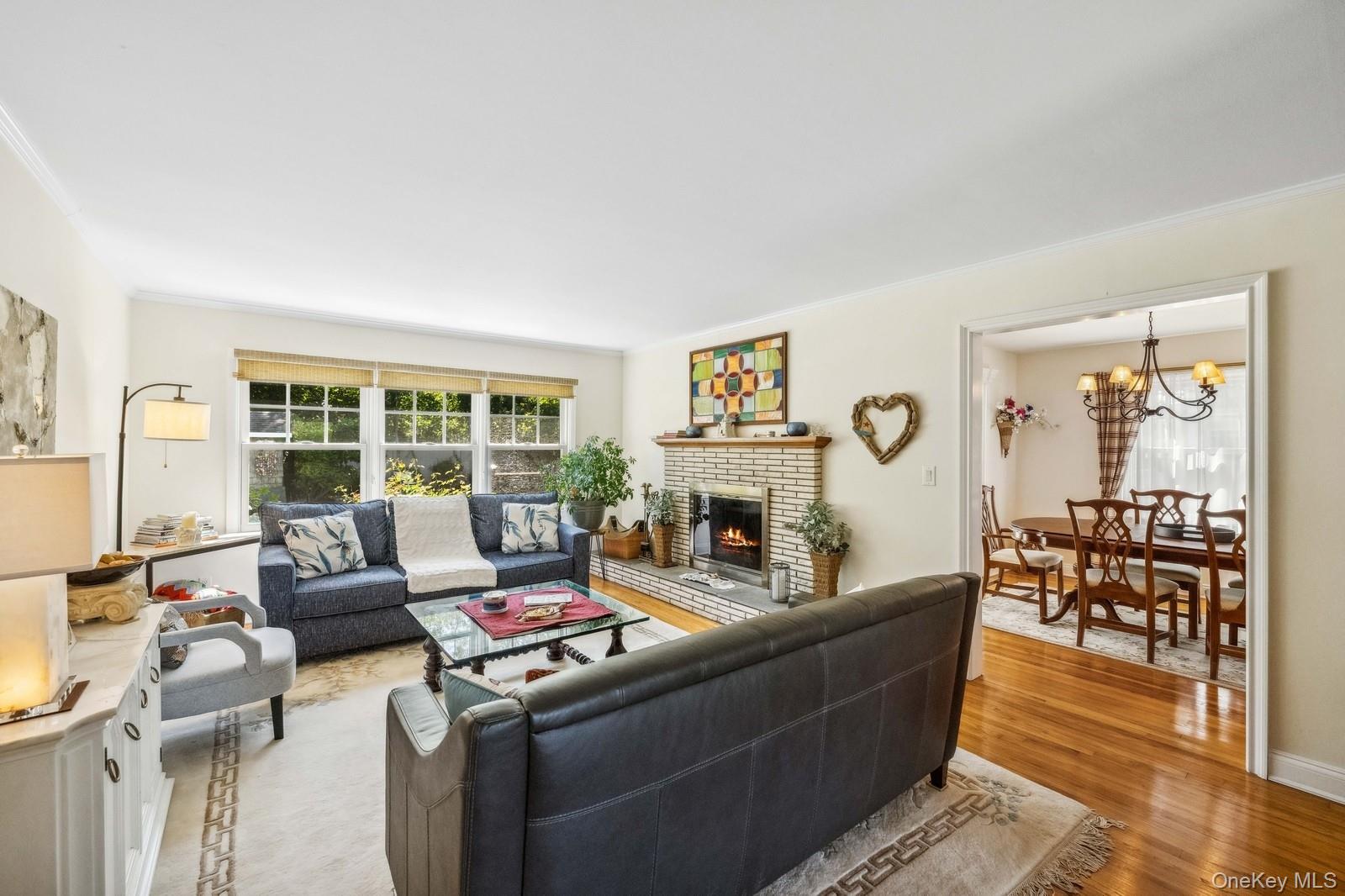 7 Linda Lane, Hampton Bays, NY 11946