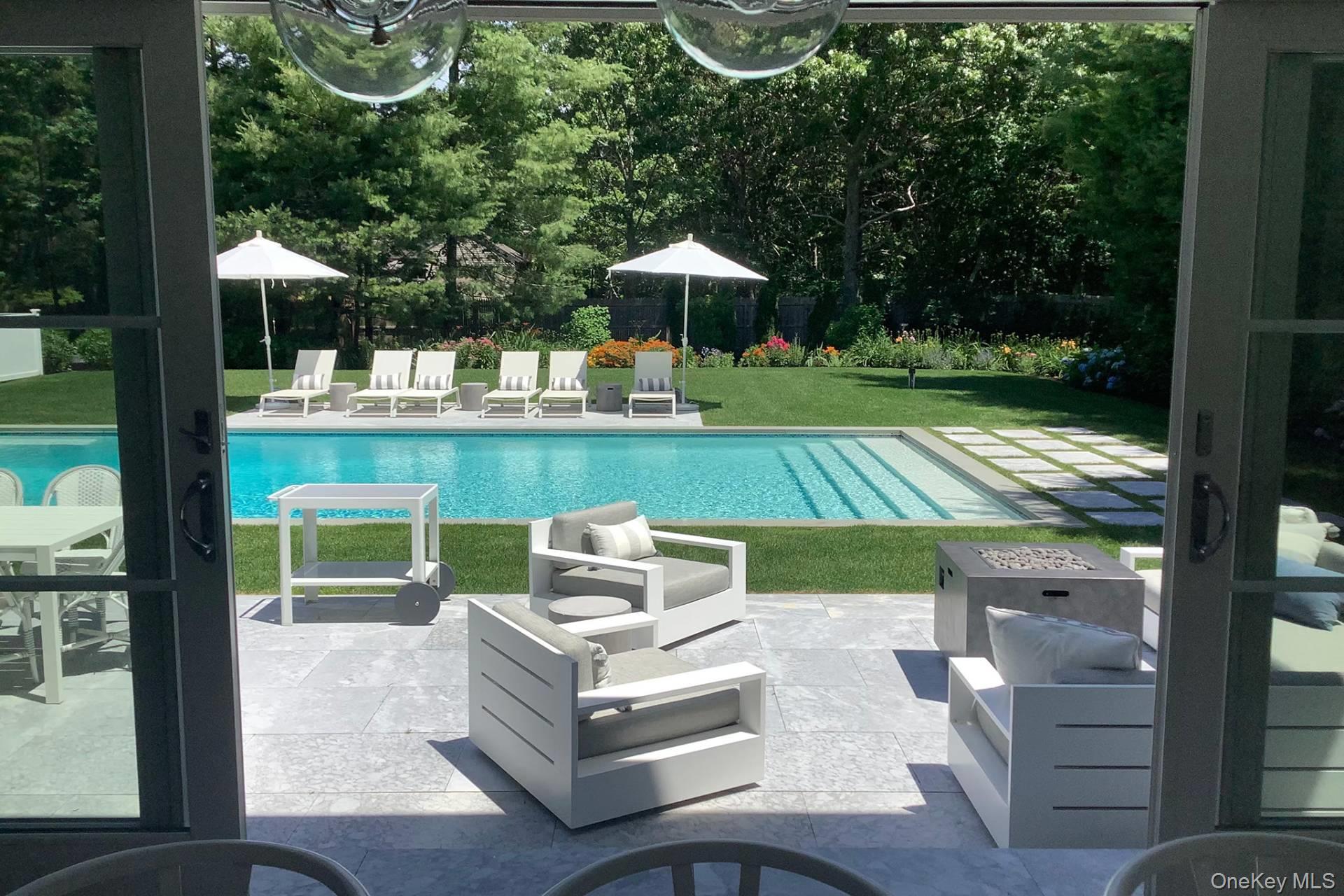 9 2nd Avenue, East Hampton, NY 11937