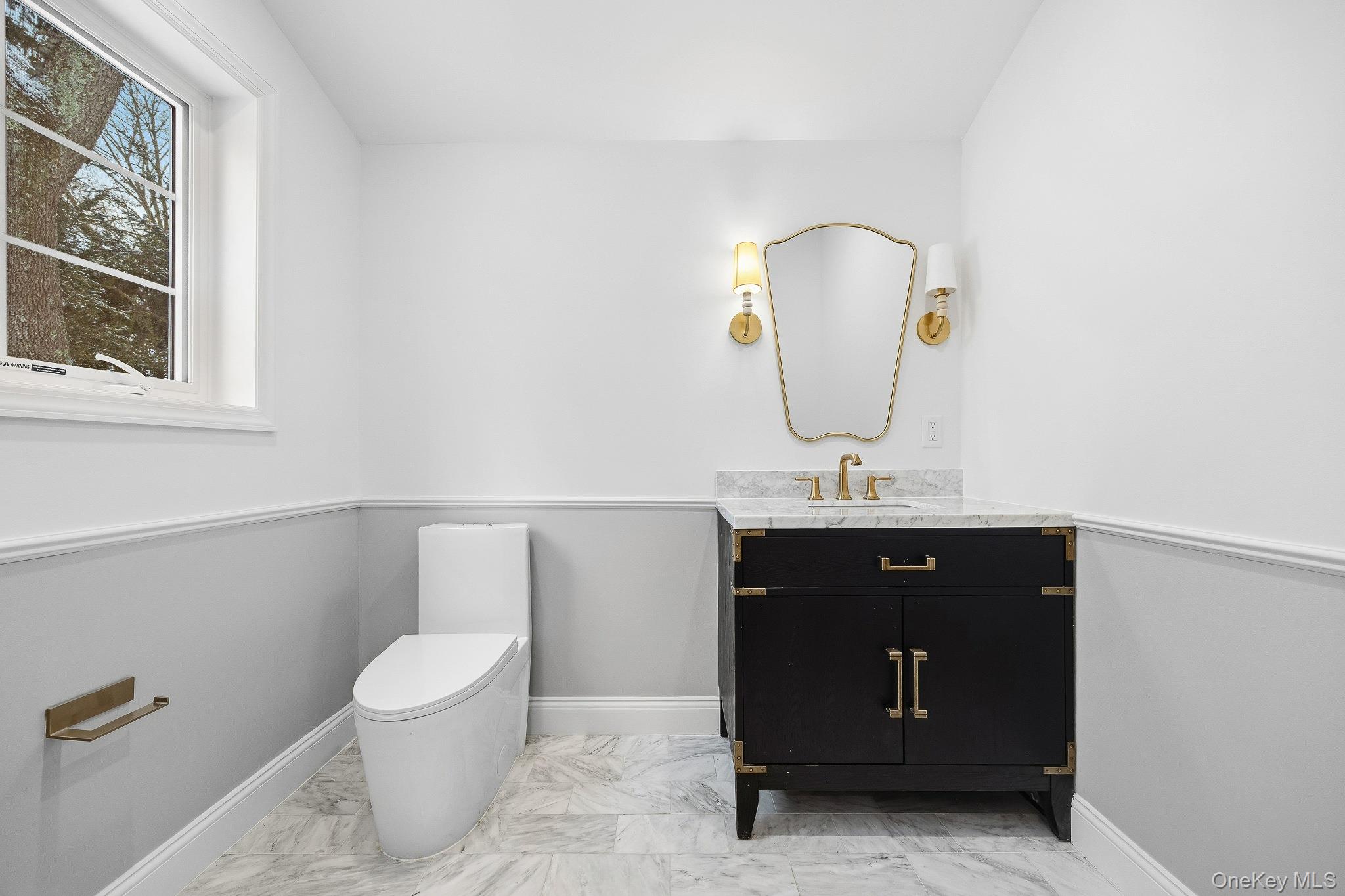 2 Wynmor Road, Scarsdale, NY 10583