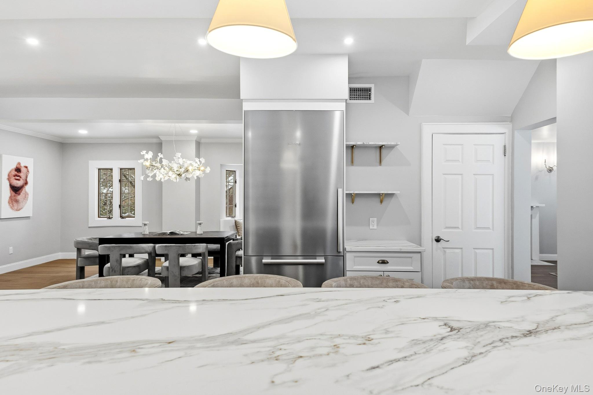 2 Wynmor Road, Scarsdale, NY 10583