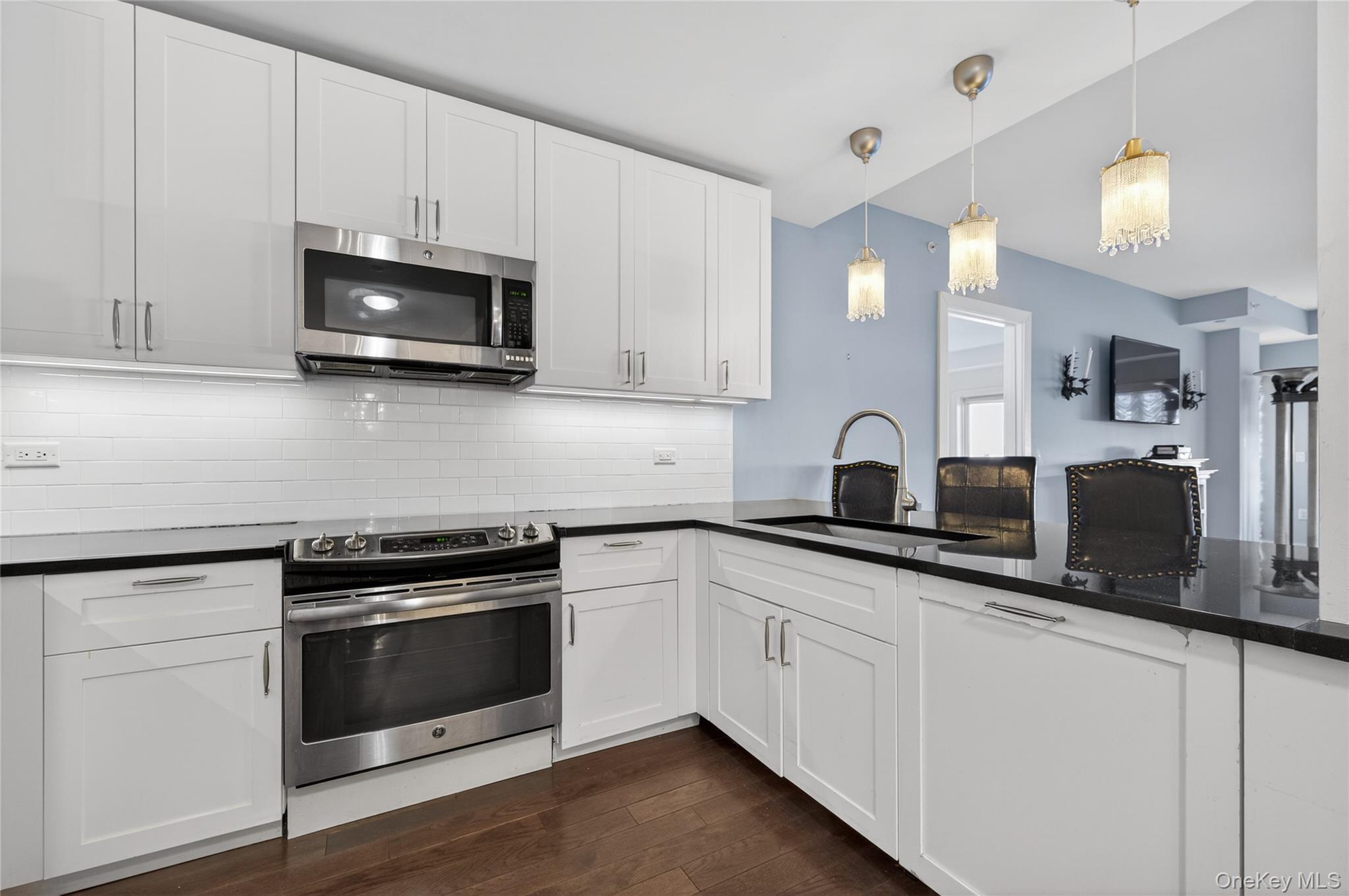 433 Main Street # 103, Port Washington, NY 11050