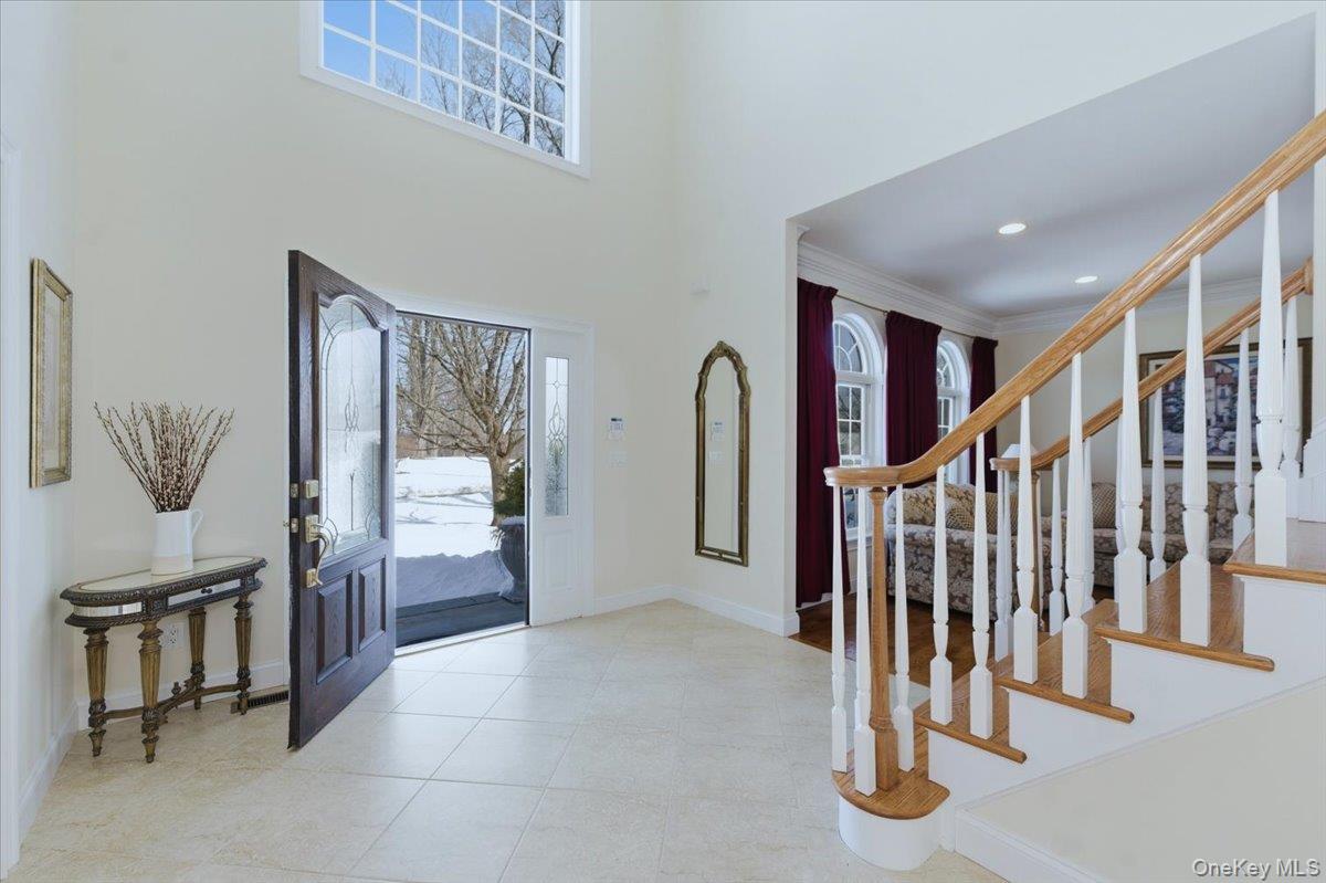 8 Hilltop Drive, Yorktown Heights, NY 10598