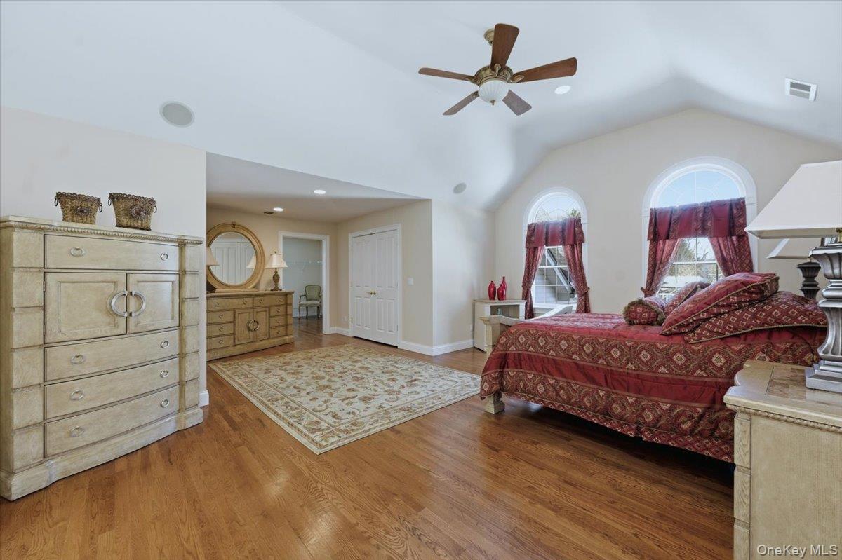 8 Hilltop Drive, Yorktown Heights, NY 10598