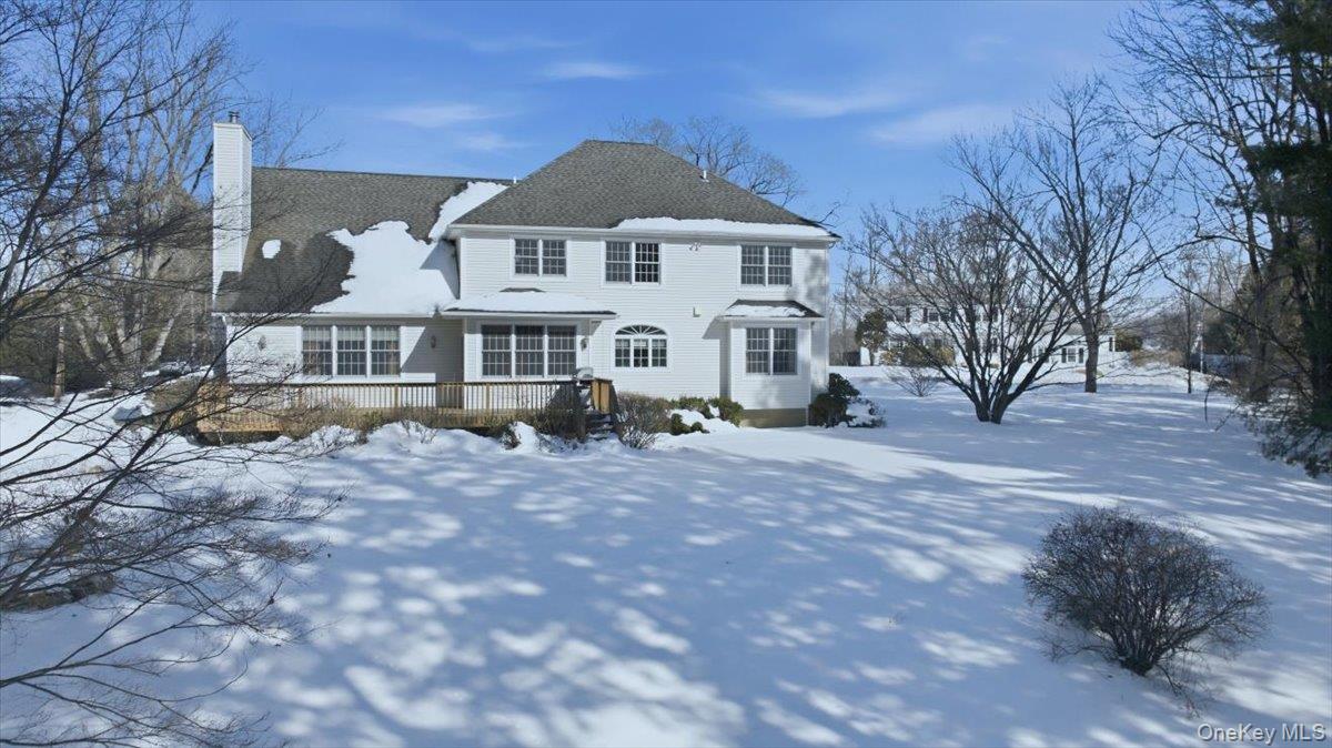 8 Hilltop Drive, Yorktown Heights, NY 10598