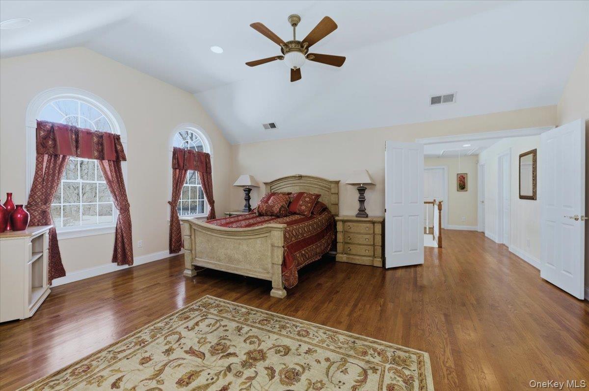 8 Hilltop Drive, Yorktown Heights, NY 10598