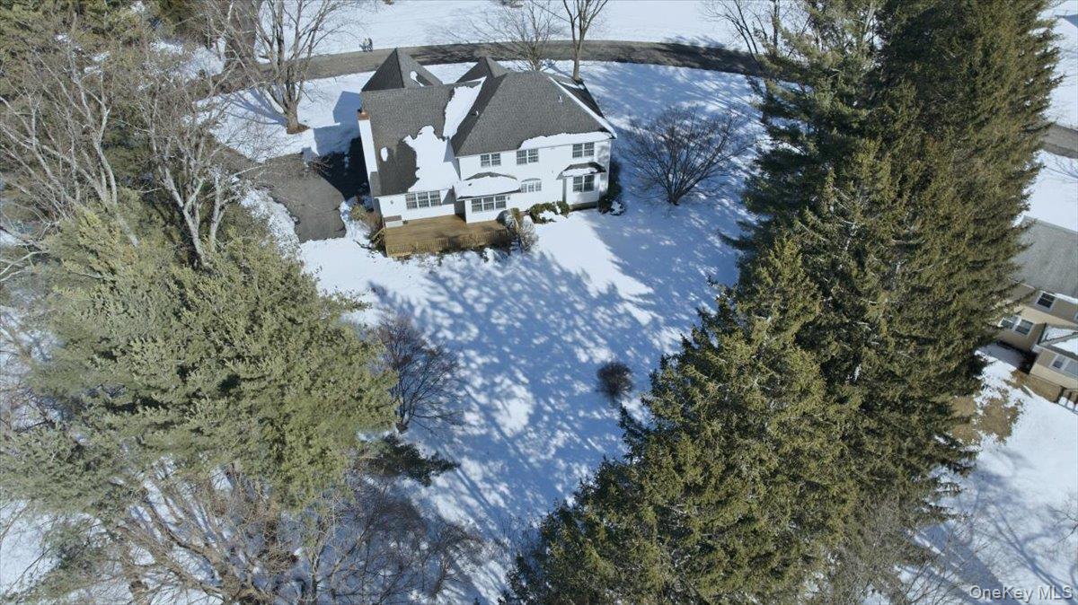 8 Hilltop Drive, Yorktown Heights, NY 10598