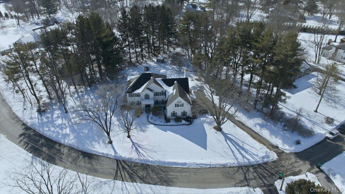 8 Hilltop Drive, Yorktown Heights, NY 10598