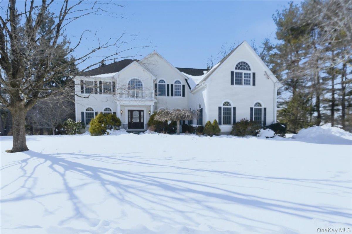 8 Hilltop Drive, Yorktown Heights, NY 10598