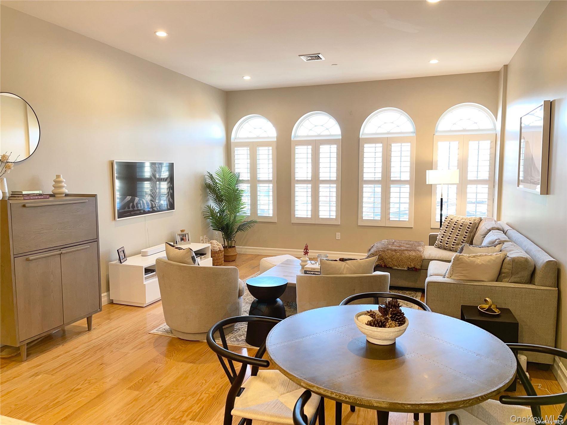 10 Wall Street # 2, Huntington, NY 11743