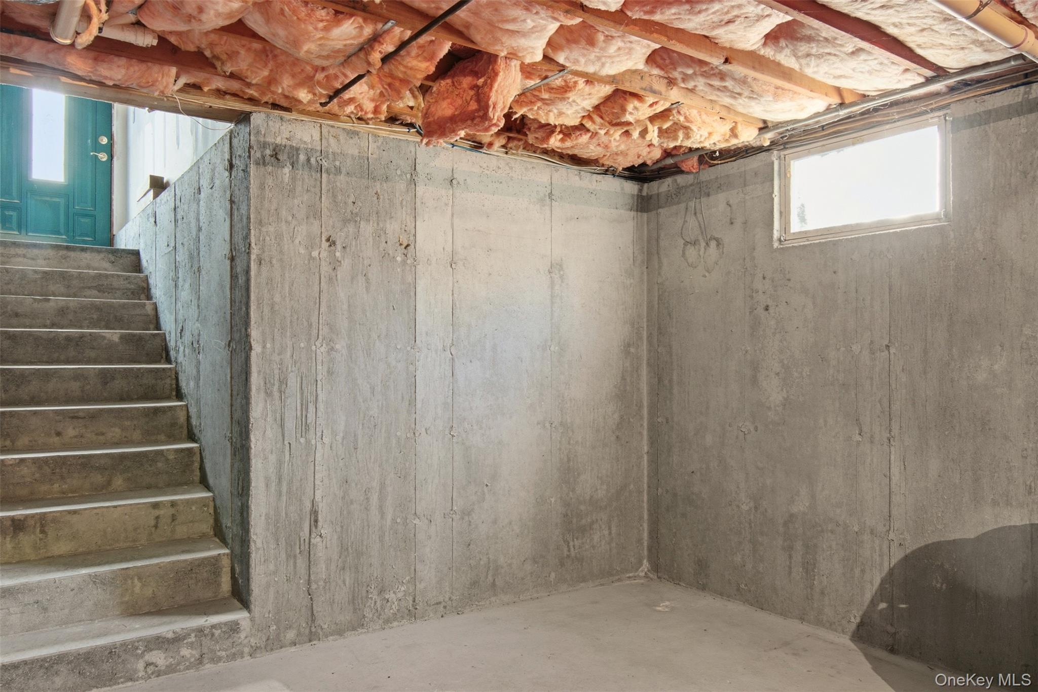 4 Daniel Way, Setauket, NY 11733