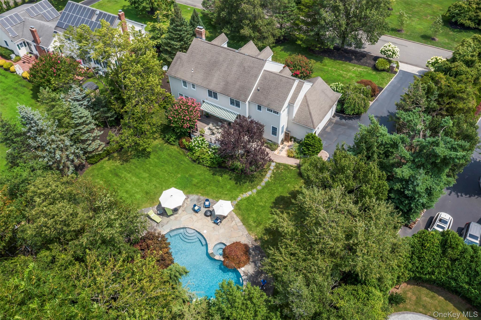 4 Daniel Way, Setauket, NY 11733