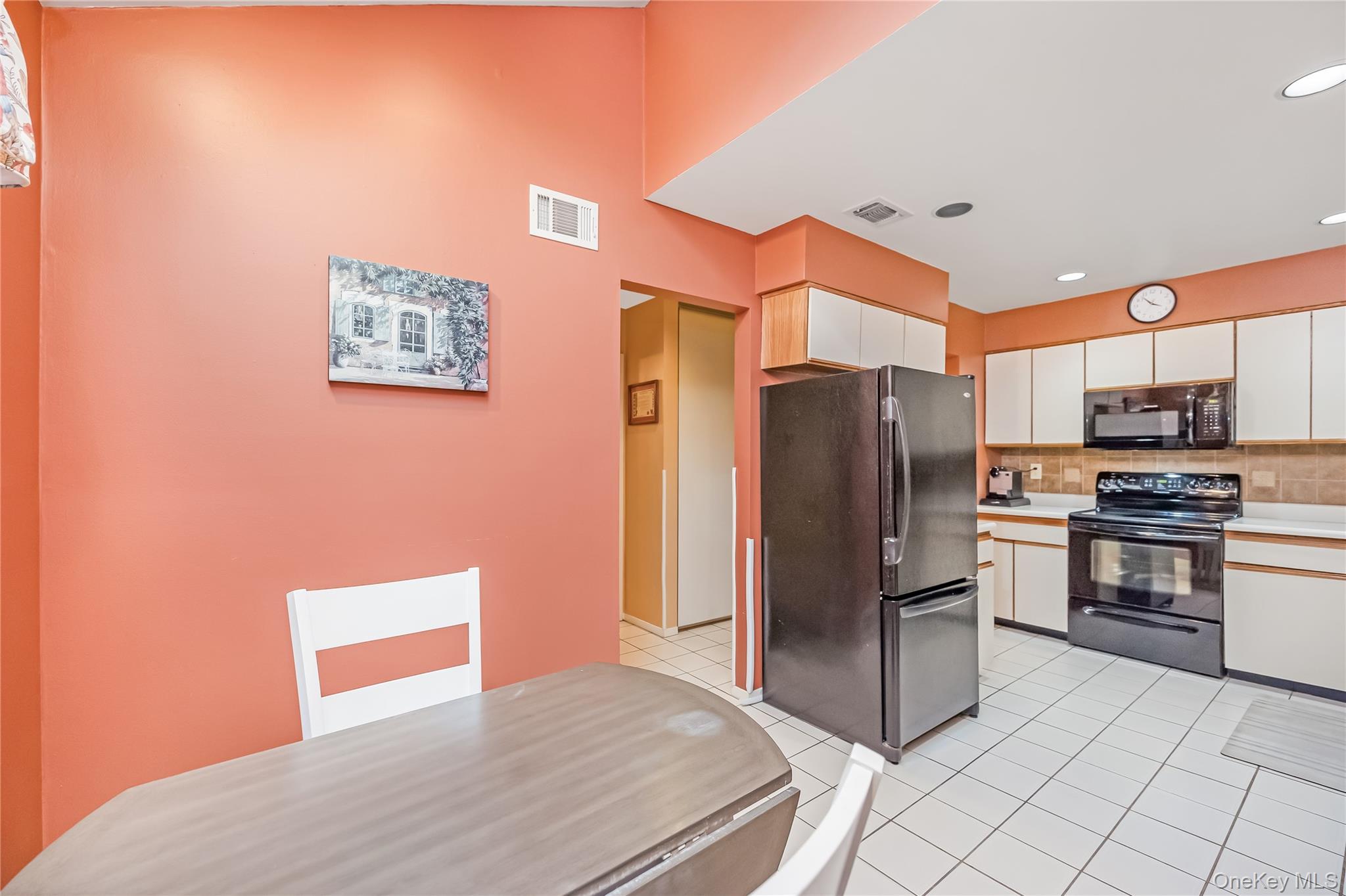 117 Laurel Lane, Wantagh, NY 11793