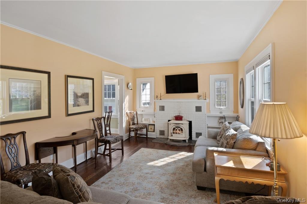 809 Farmers Mills Road, Carmel, NY 10512