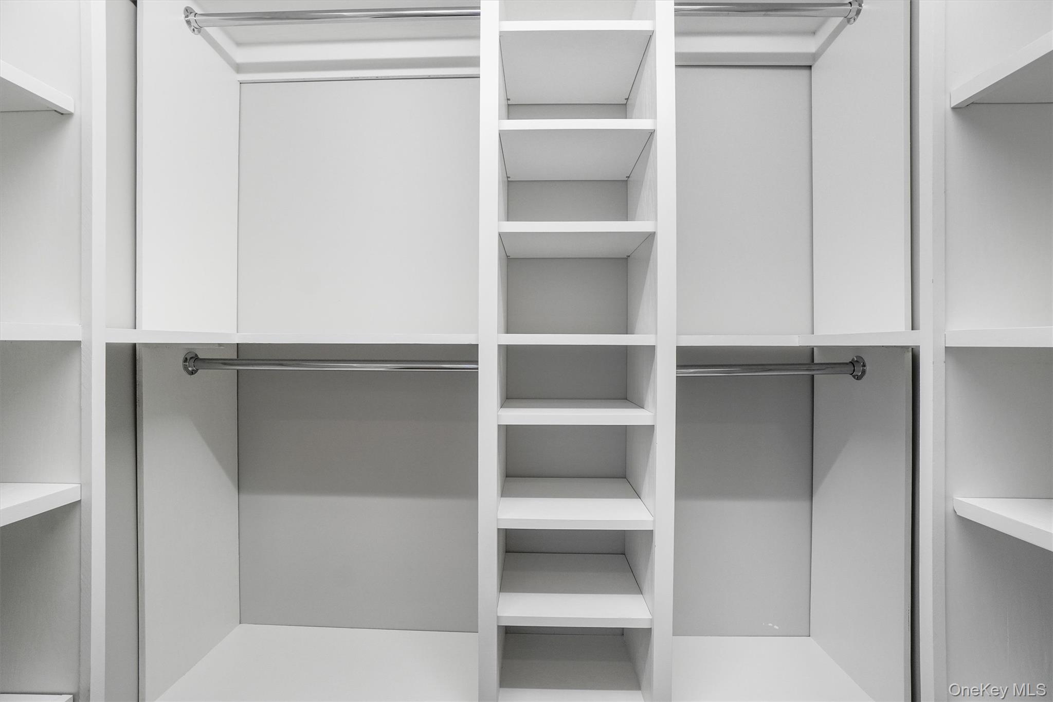 36 Hasbrouck Drive, Poughkeepsie, NY 12603